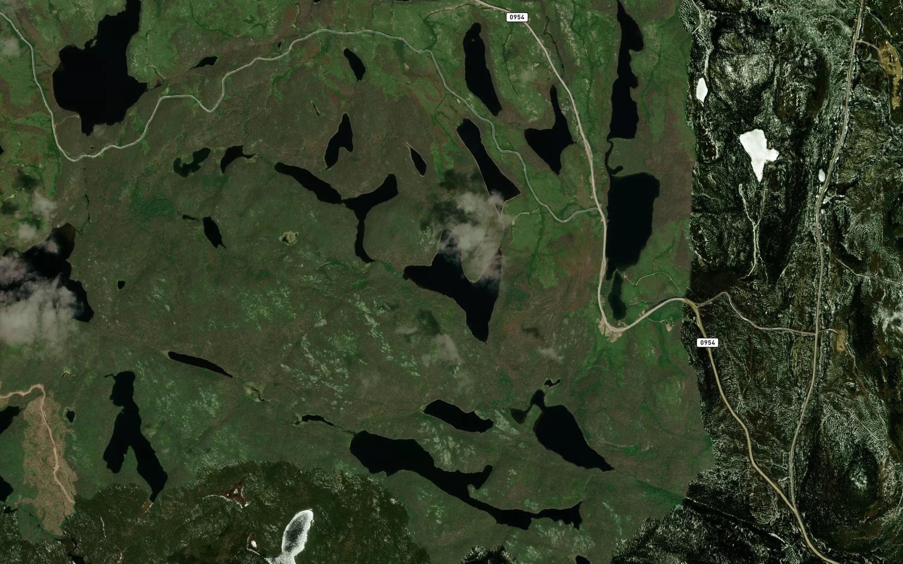 Satellite map of the Lac Caniche