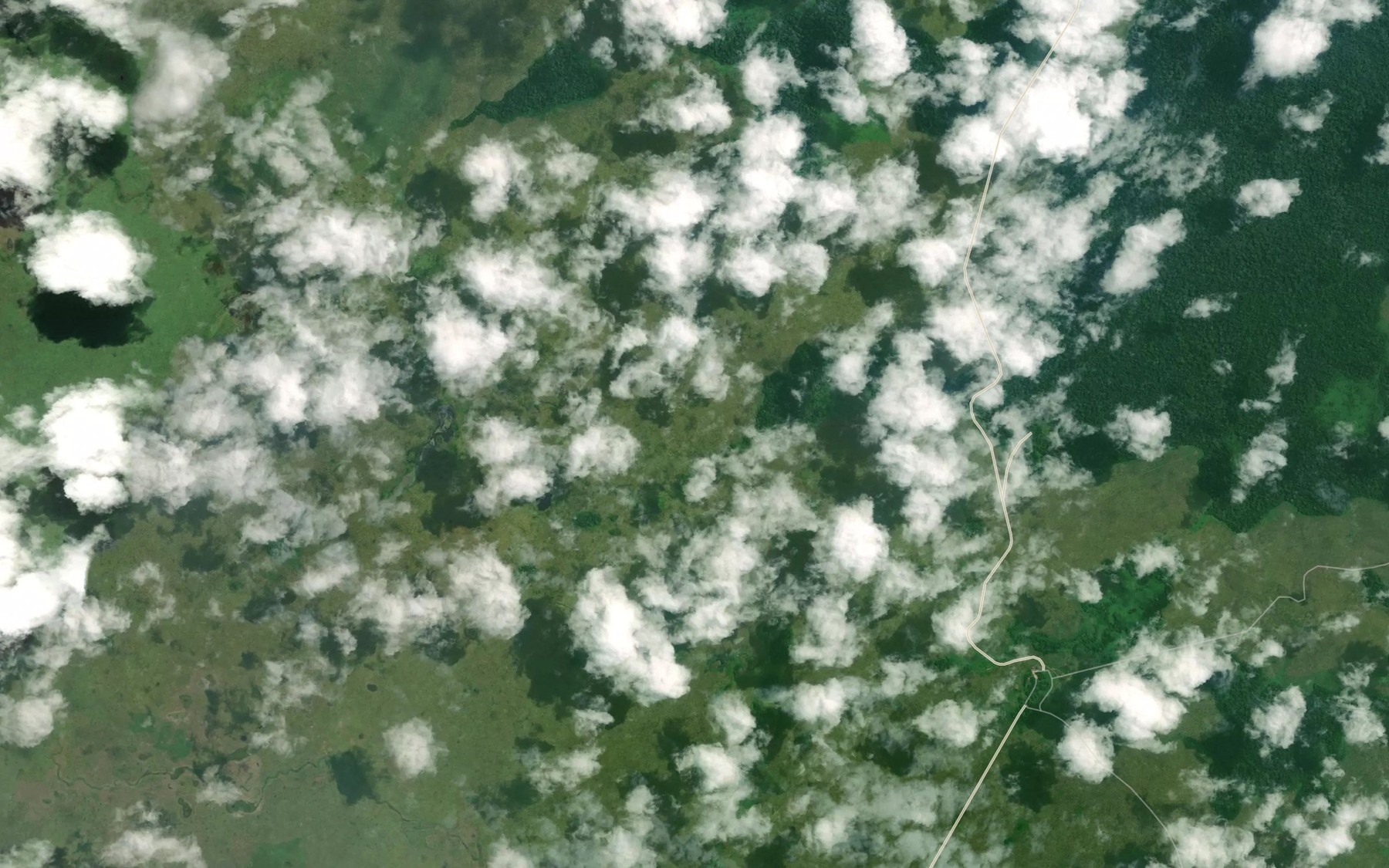 Satellite map of the Etang Lalamba