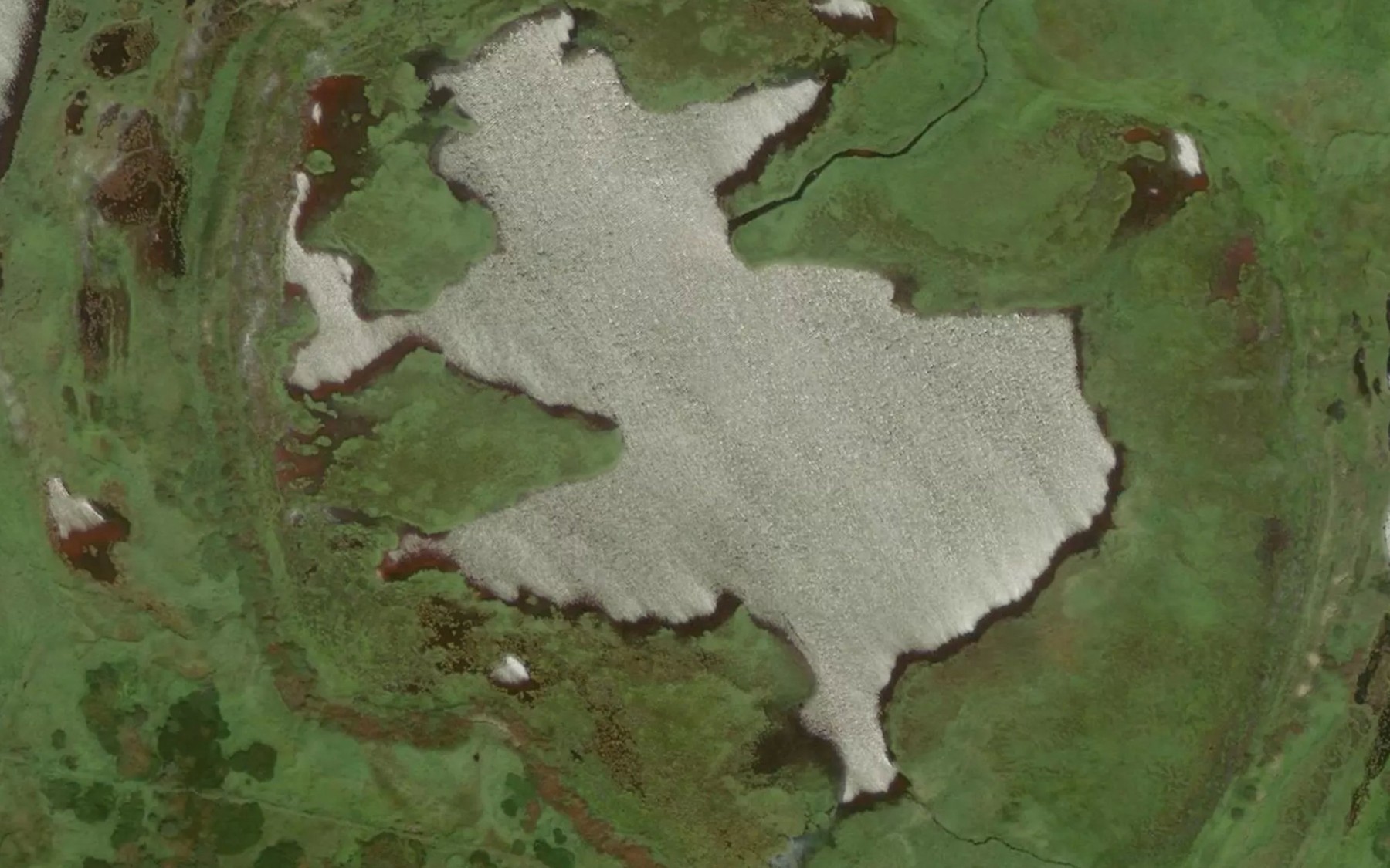 Satellite map of the Ozero Tikhoye