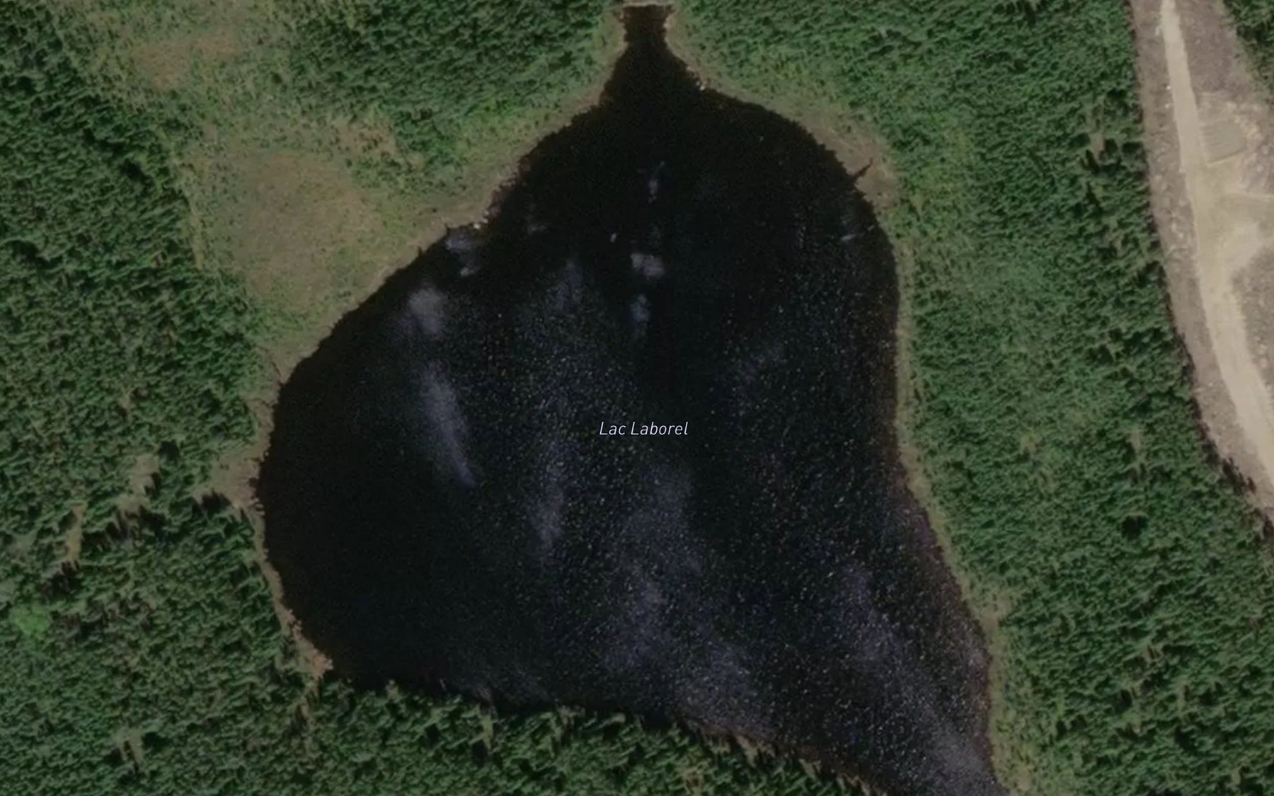 Satellite map of the Lac Laborel