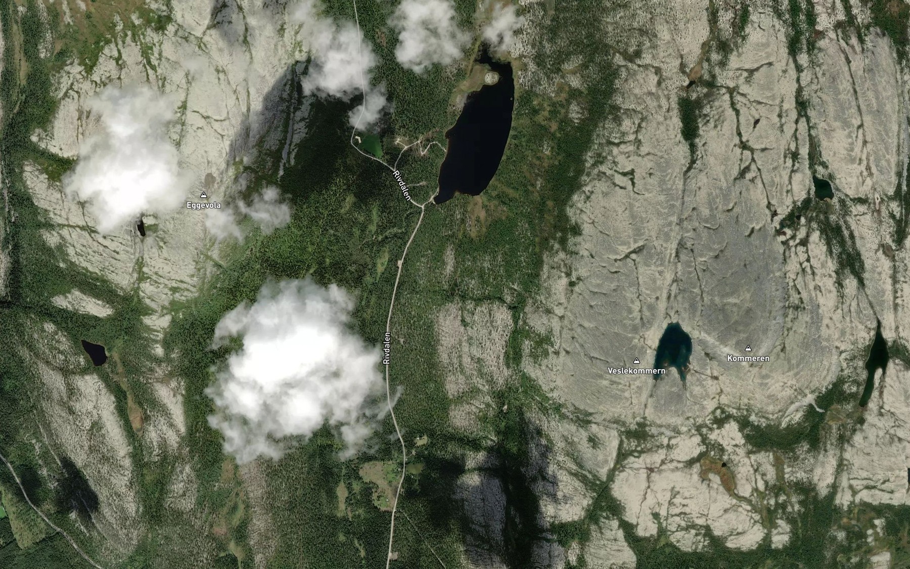 Satellite map of the Stentjonna