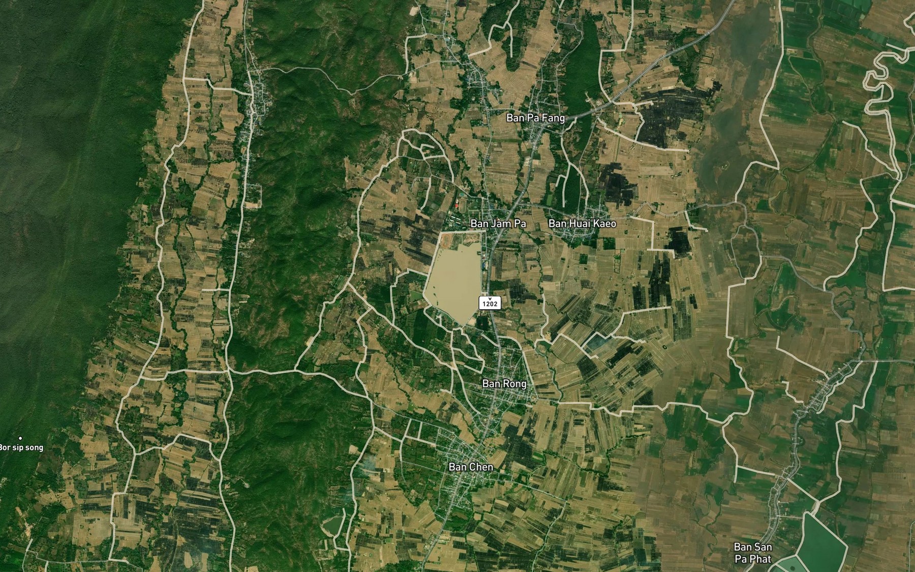 Satellite map of the Ang Kep Nam Rong Tio