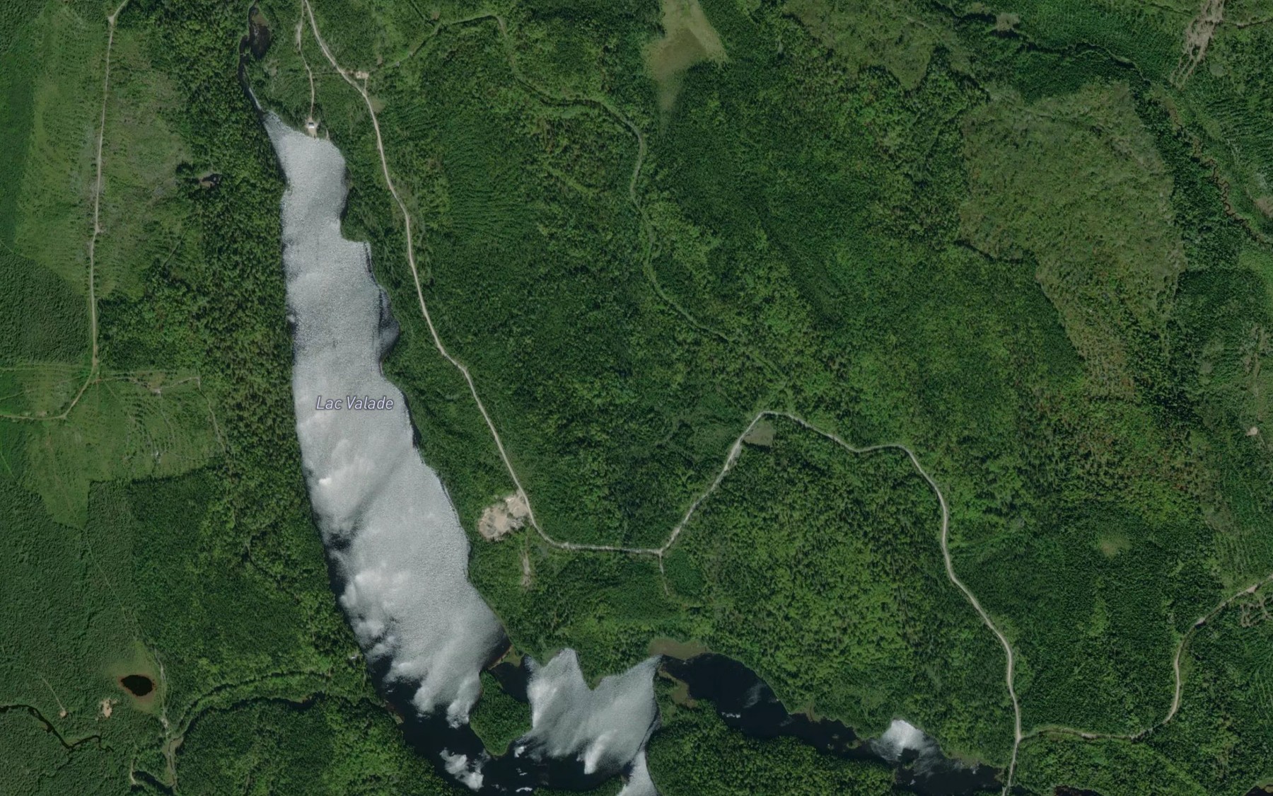 Satellite map of the Lac Valade