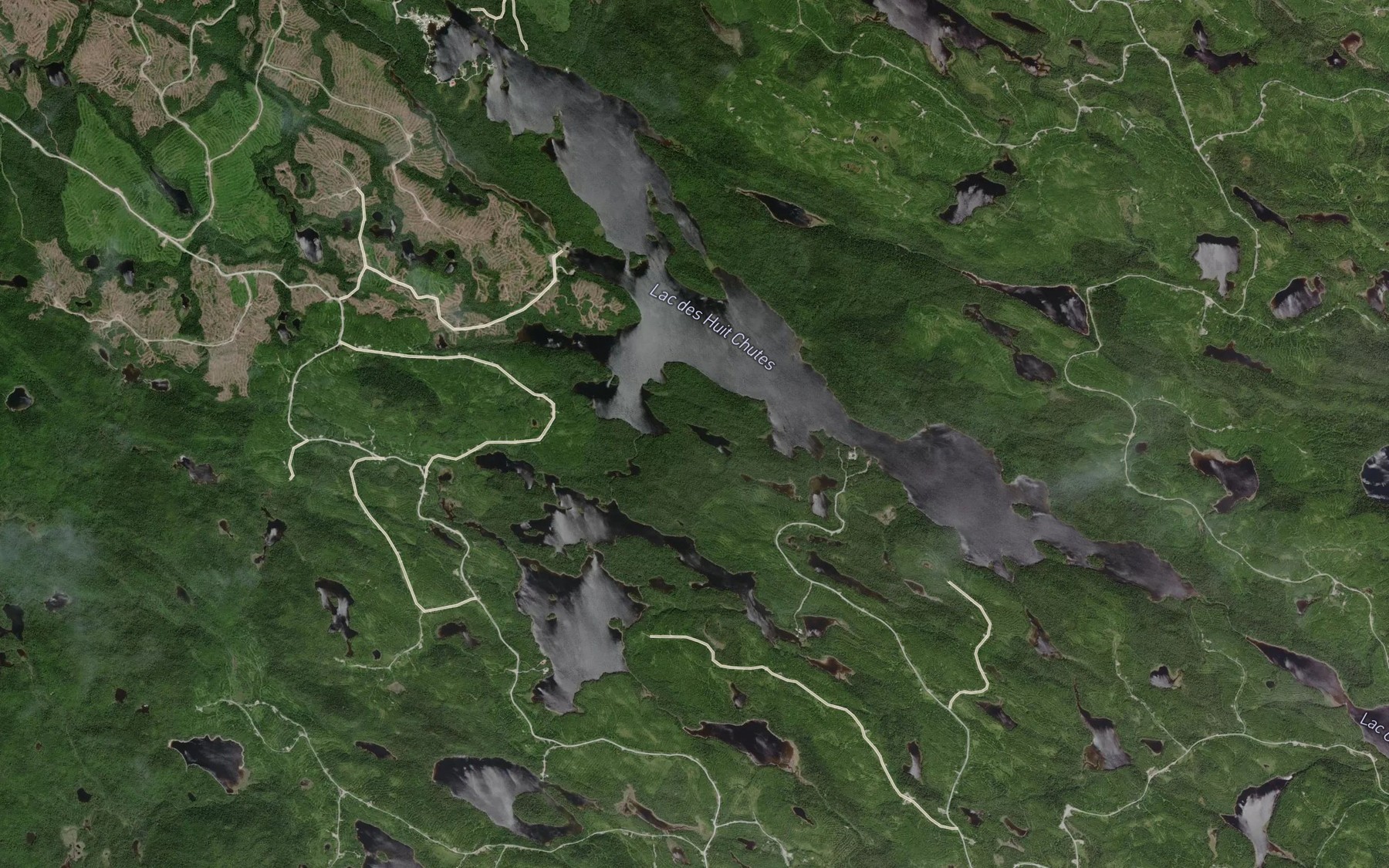 Satellite map of the Lac de l'Escargot