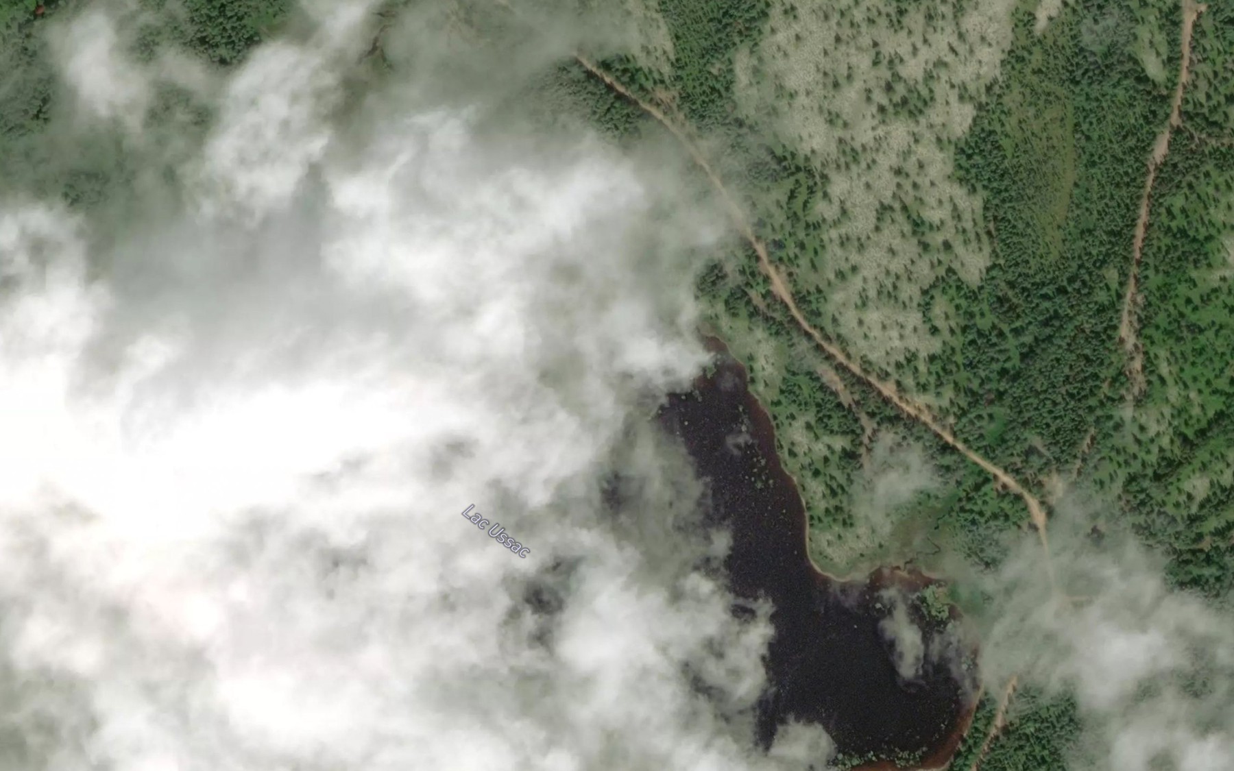 Satellite map of the Lac Ussac