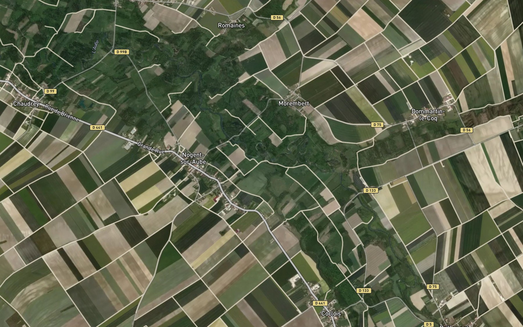 Satellite map of the Auzon