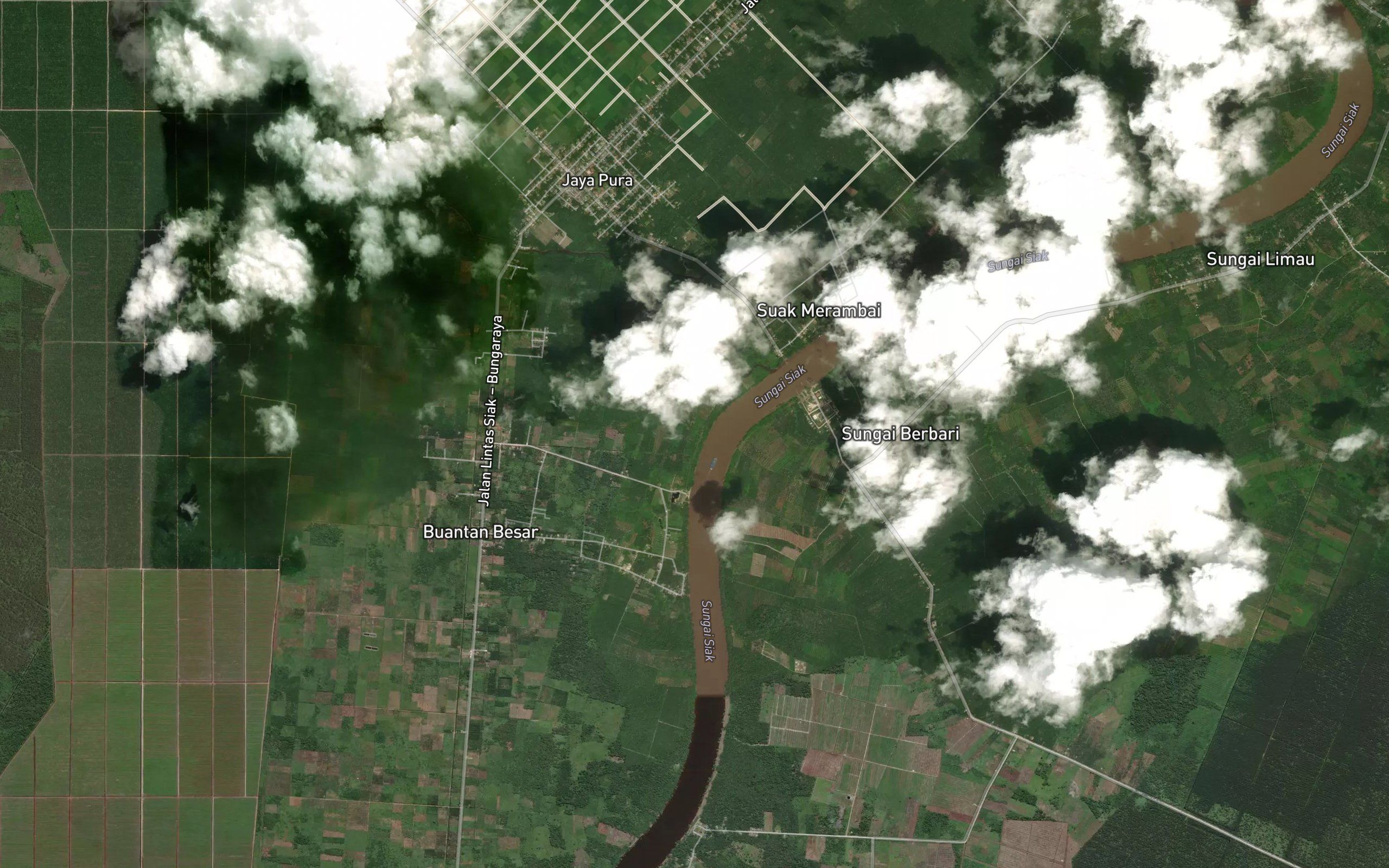 Sungai Buatan Kecil