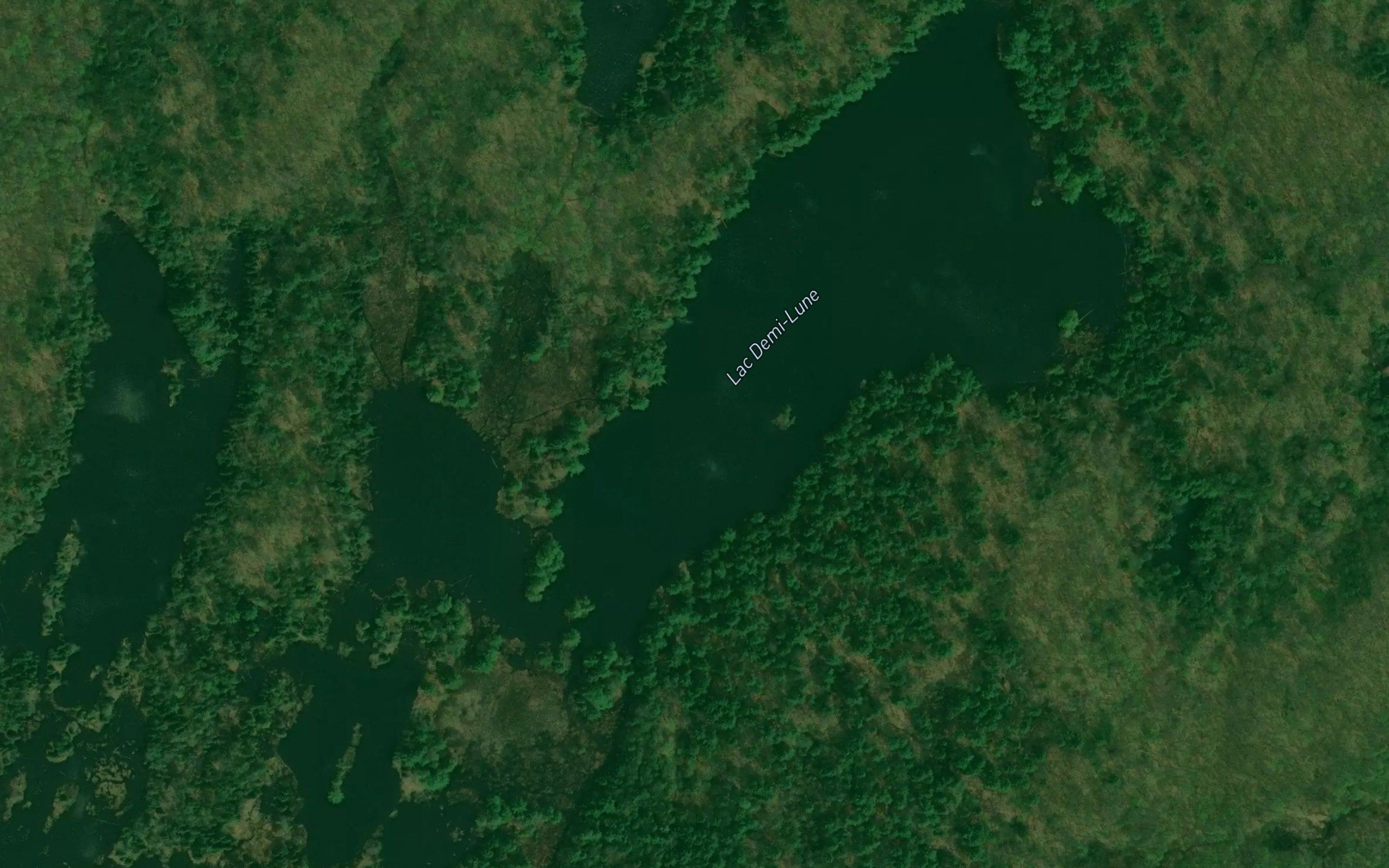 Lac Demi-Lune
