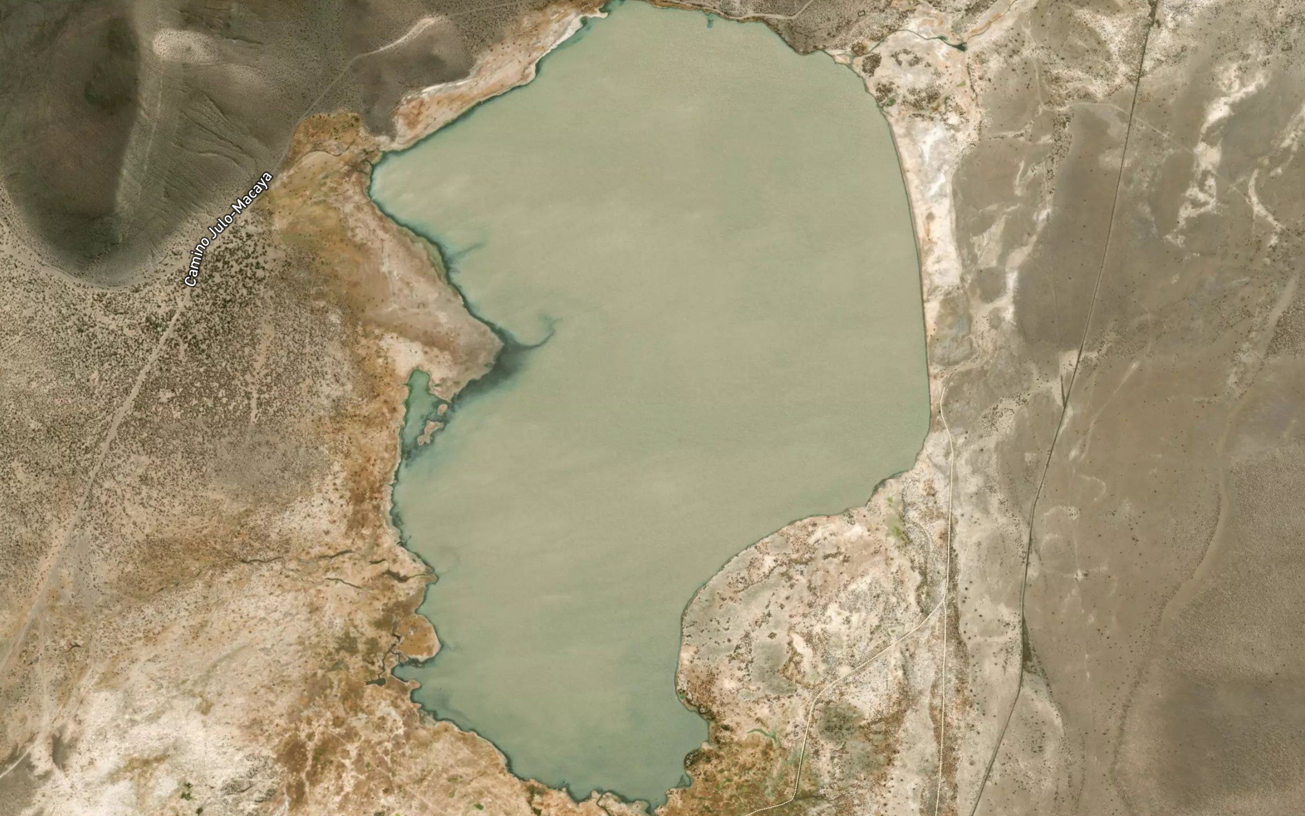 Laguna Macaya