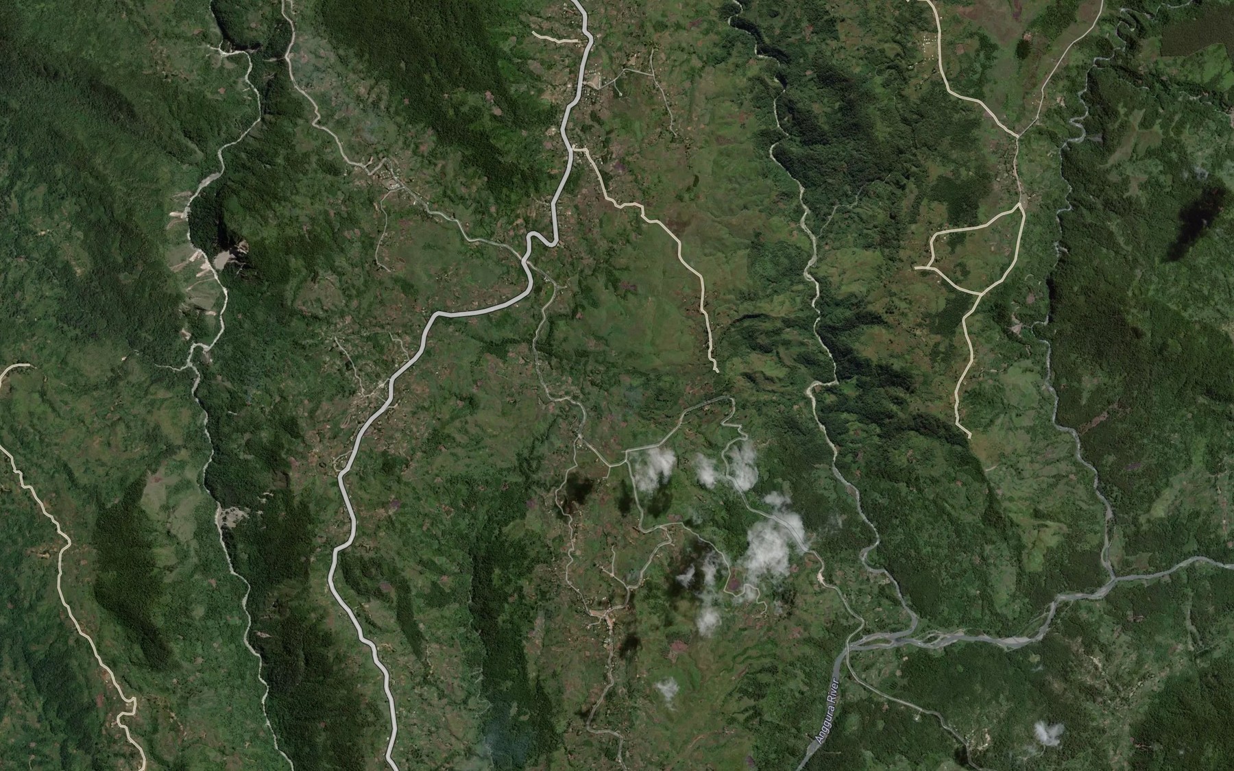Satellite map of the Ombro Creek