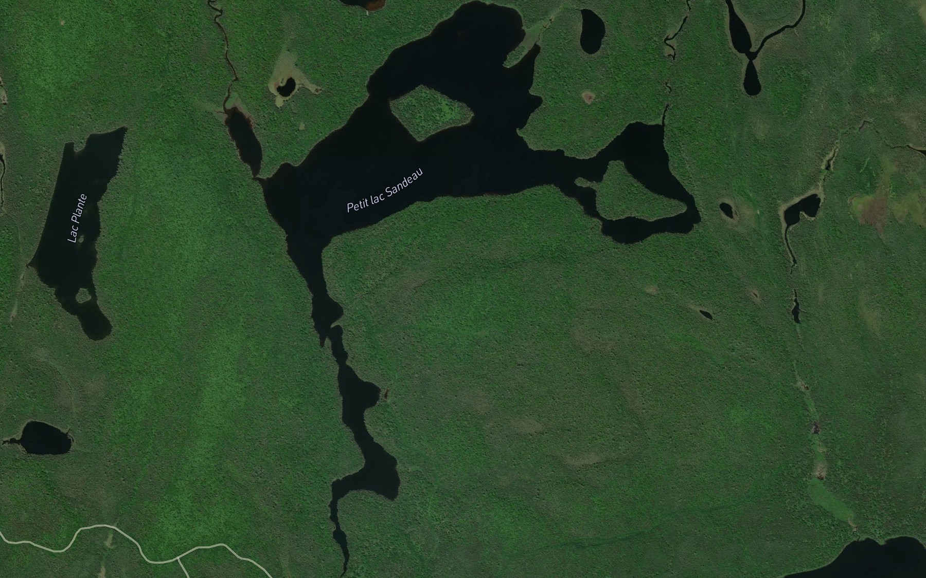Satellite map of the Petit lac Sandeau