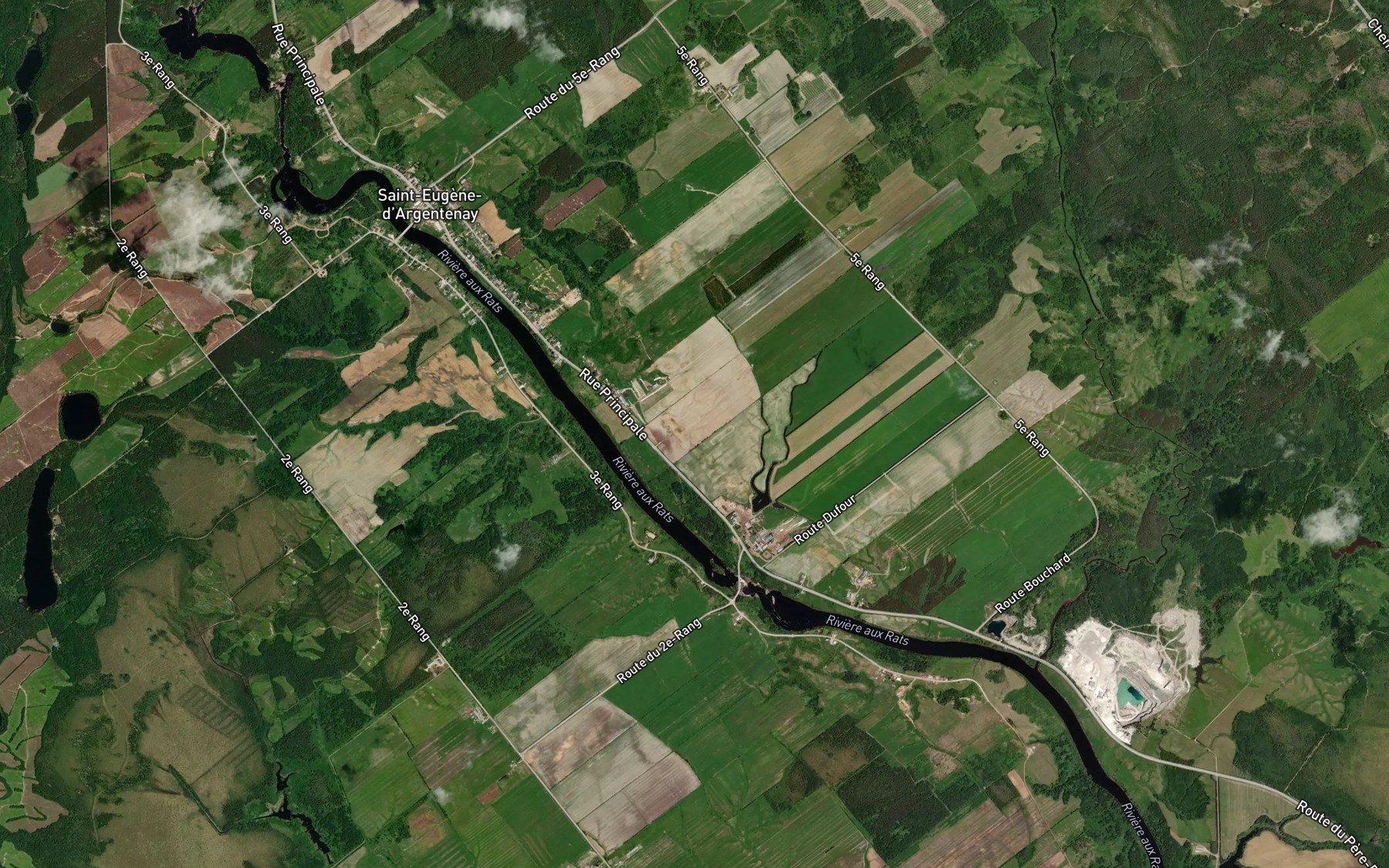 Satellite map of the Cours d'eau Imbeault-Girard