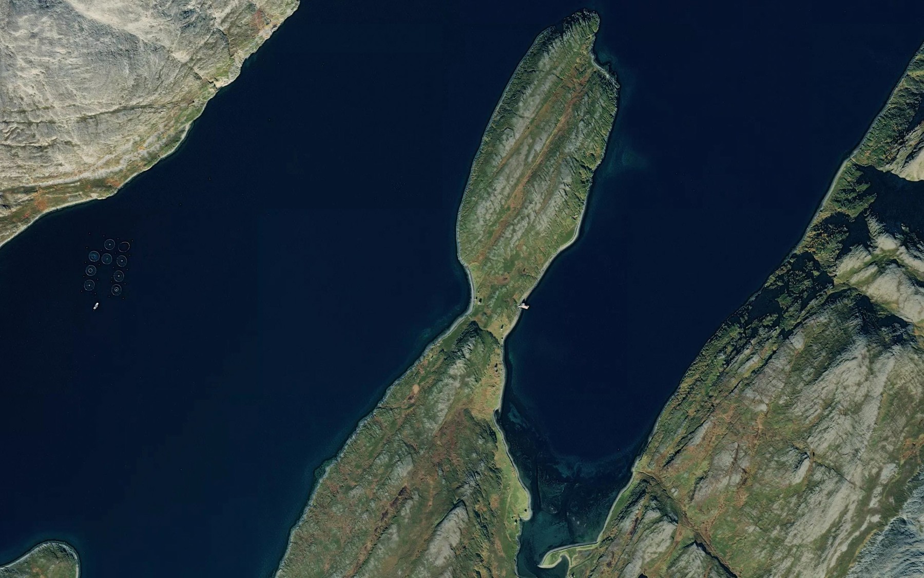 Satellite map of the Nuortaroakki