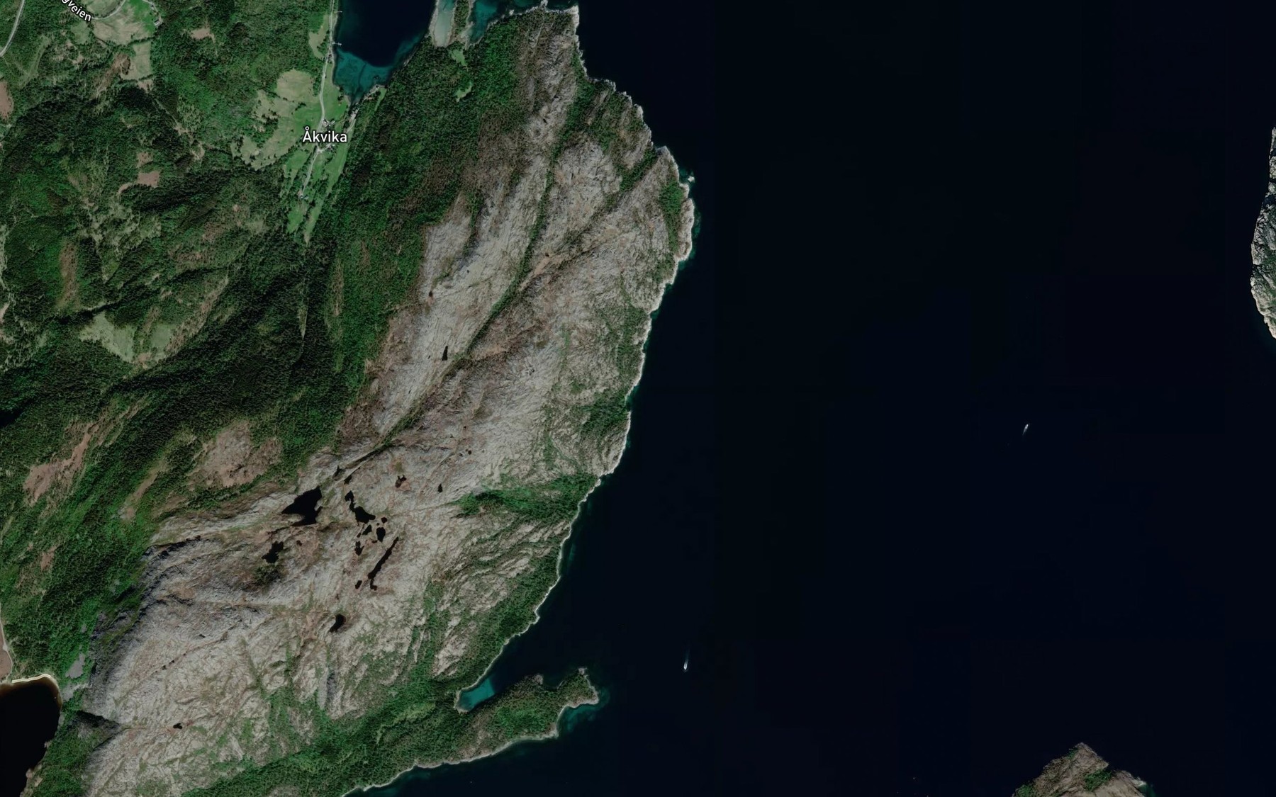 Satellite map of the Ytter-Jensinevika