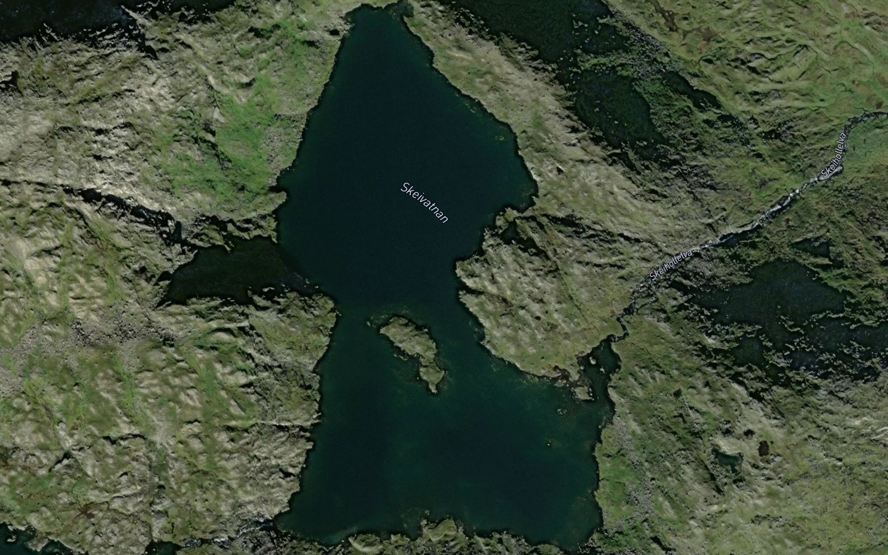 Satellite map of the Skeivatnan