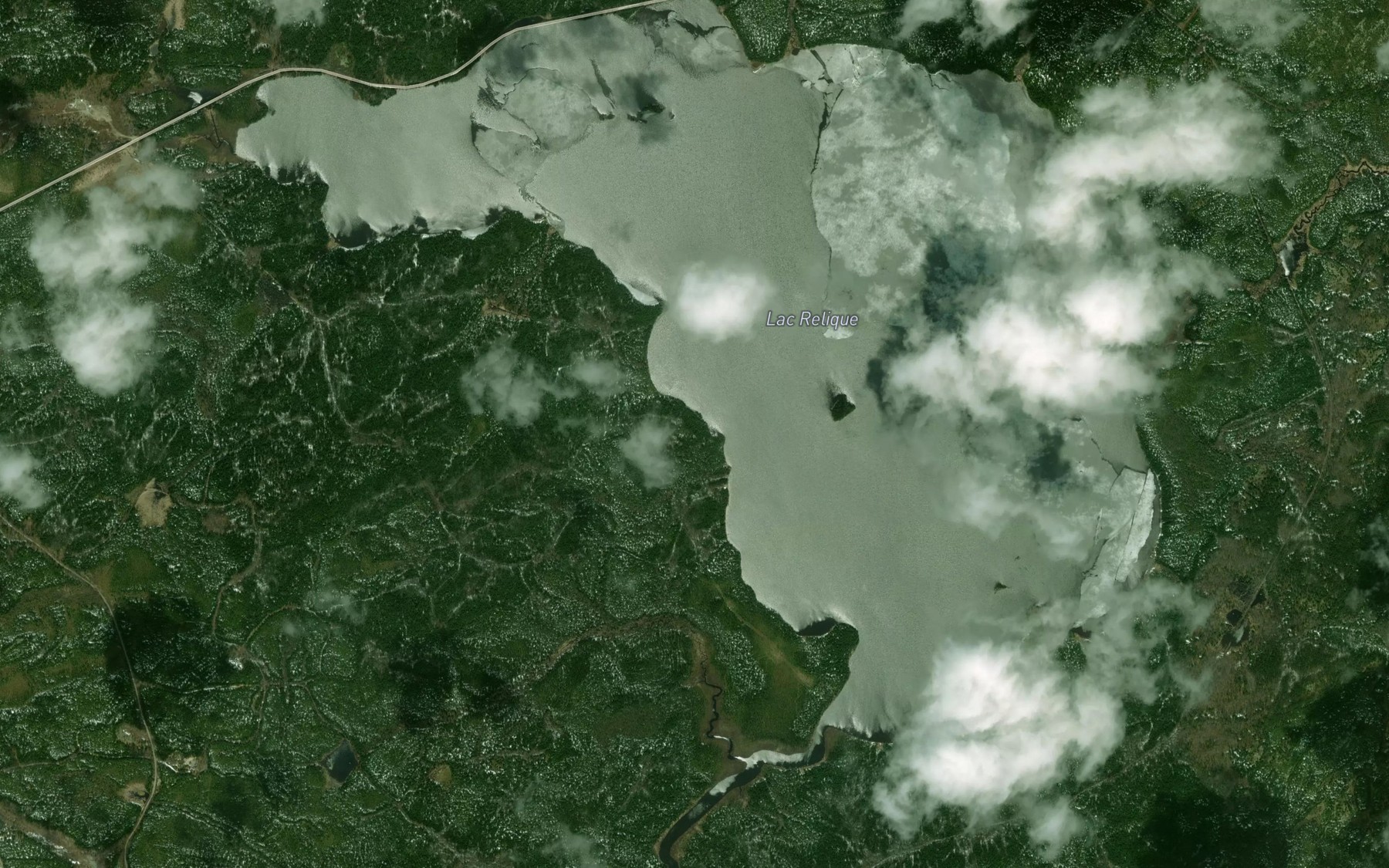 Satellite map of the Lac Relique