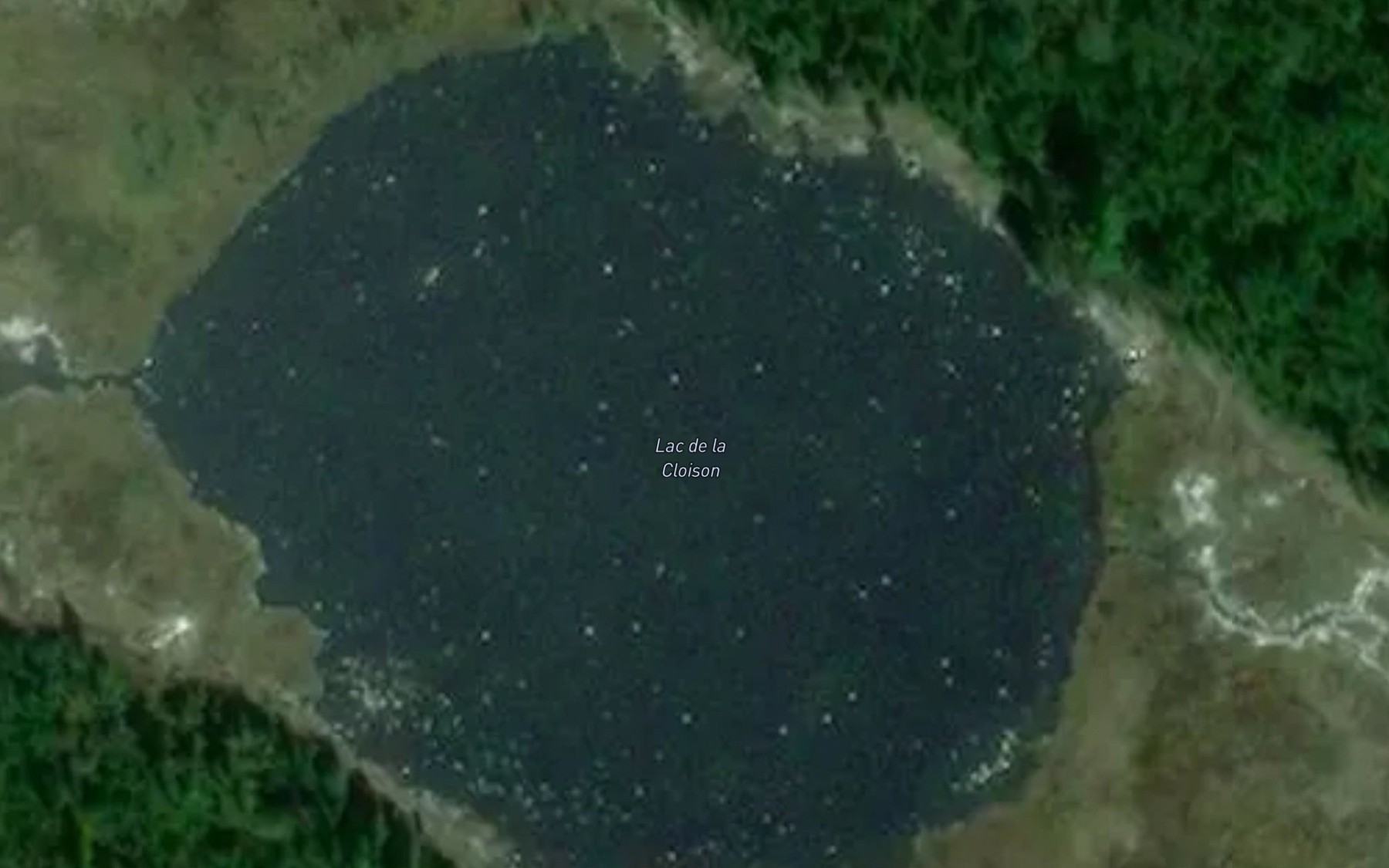 Satellite map of the Lac de la Cloison
