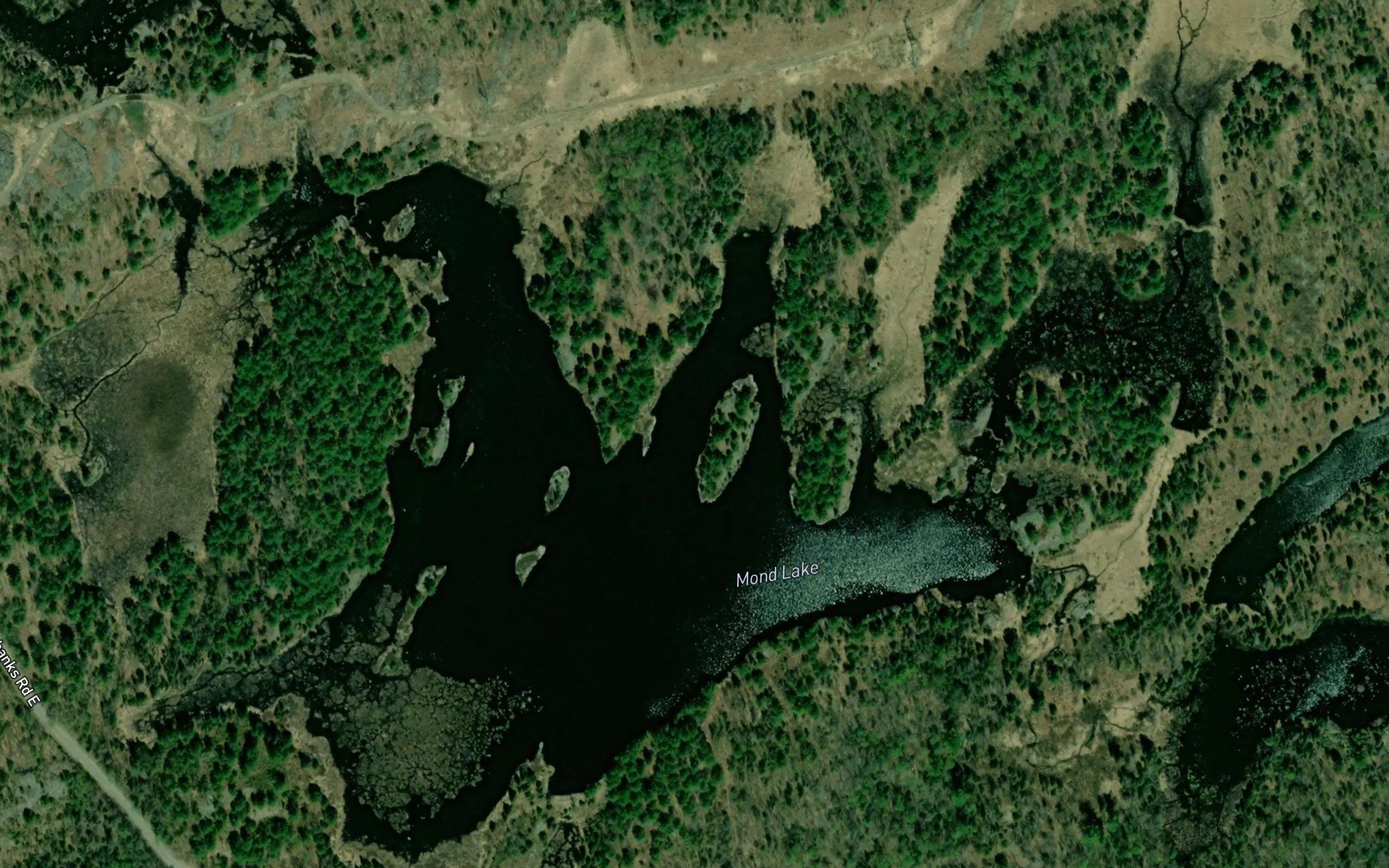 Mond Lake