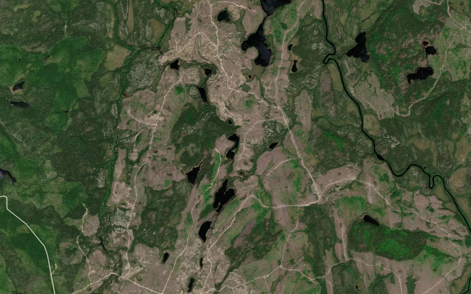 Satellite map of the Lac Regades
