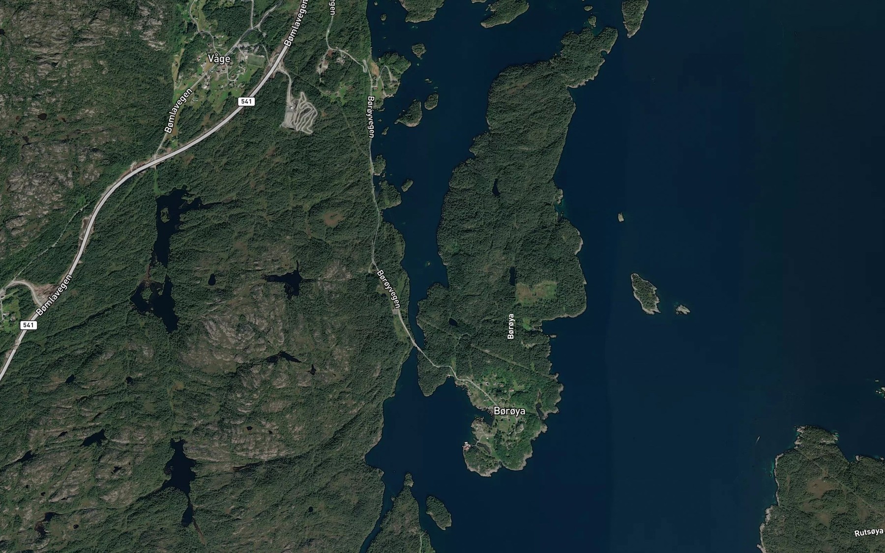 Satellite map of the Kjerringvika