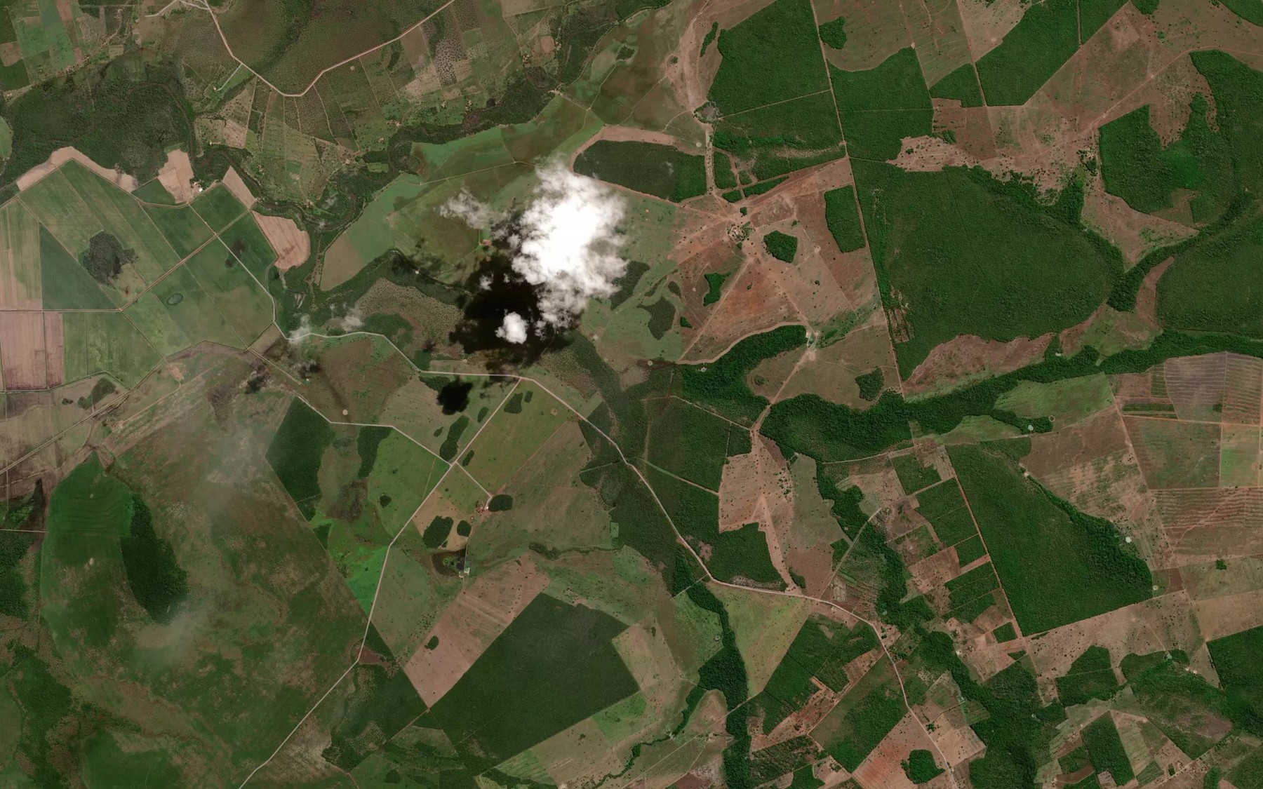 Satellite map of the Corrego Pau de Lama