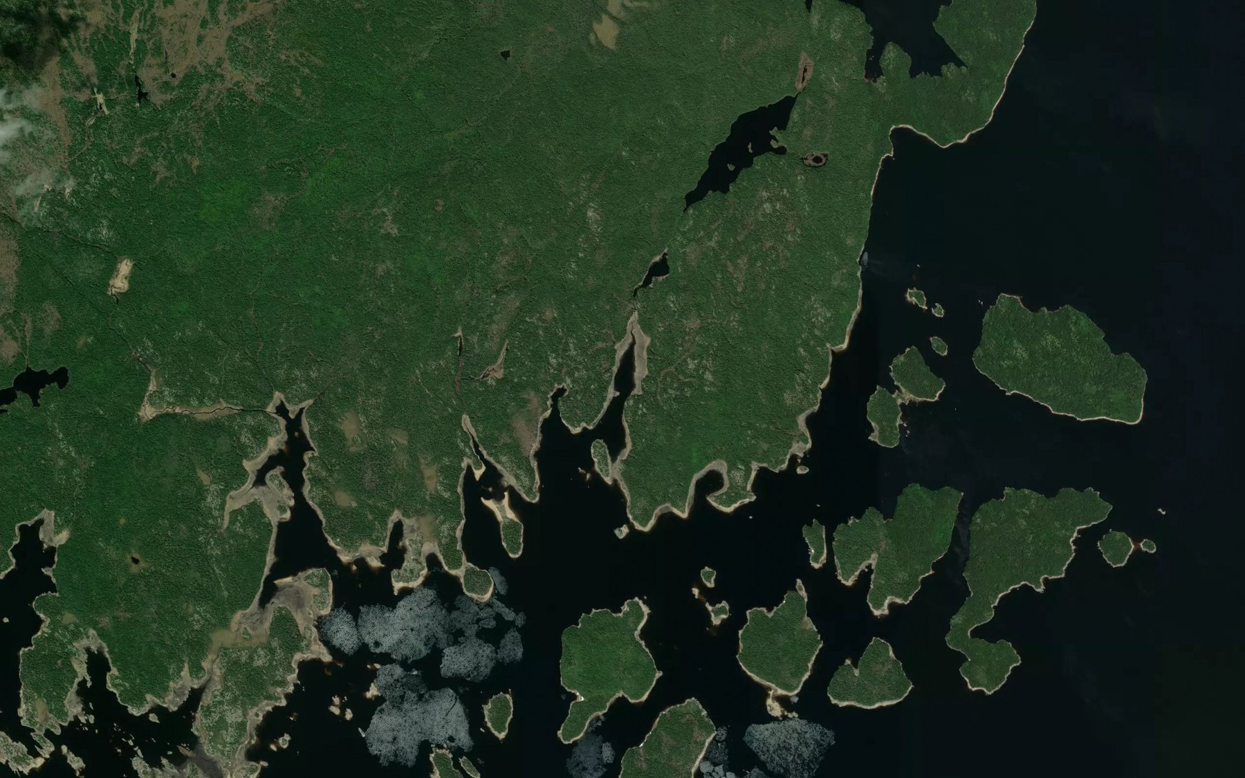 Satellite map of the Baie de la Grenouille