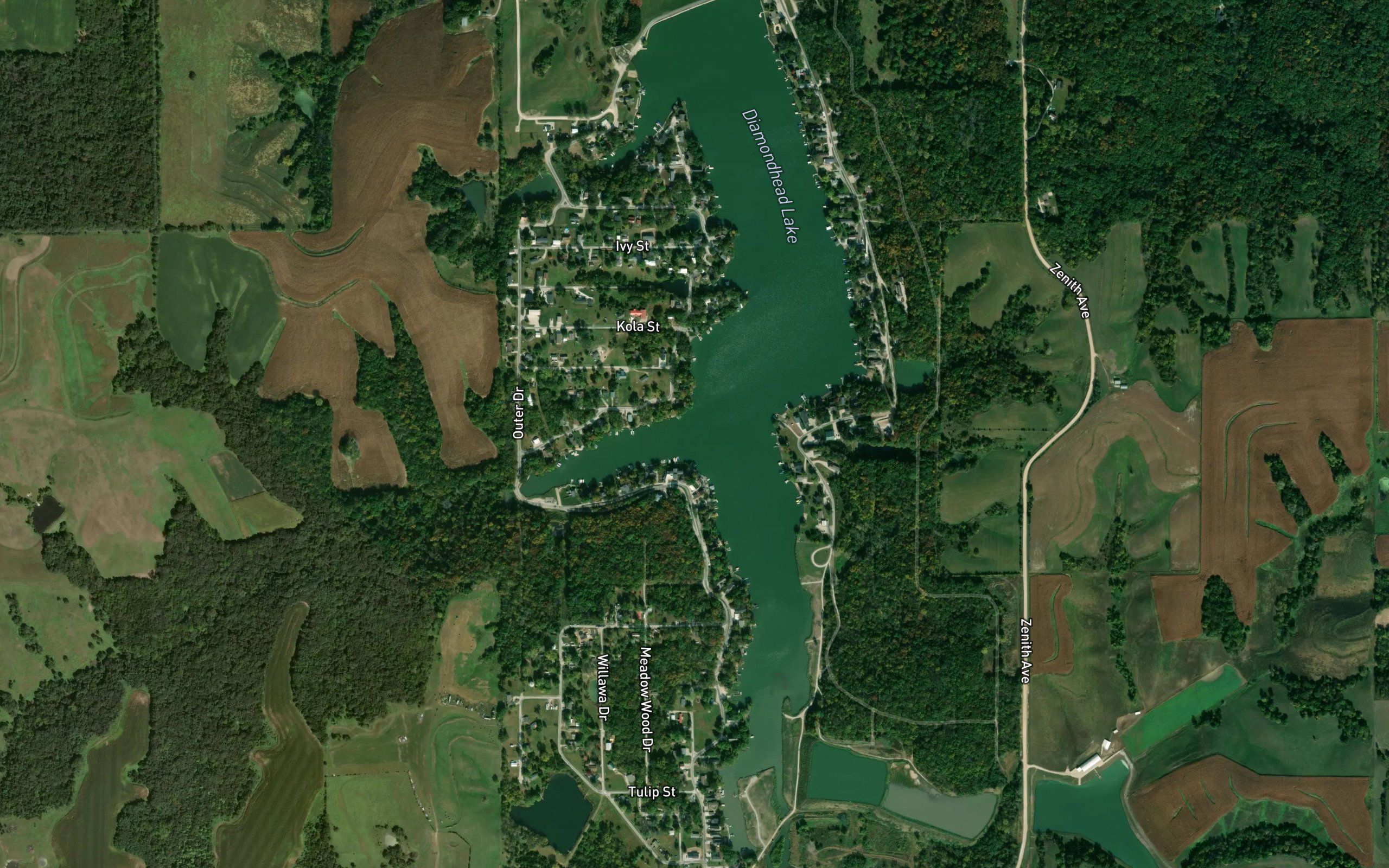 Diamondhead Lake