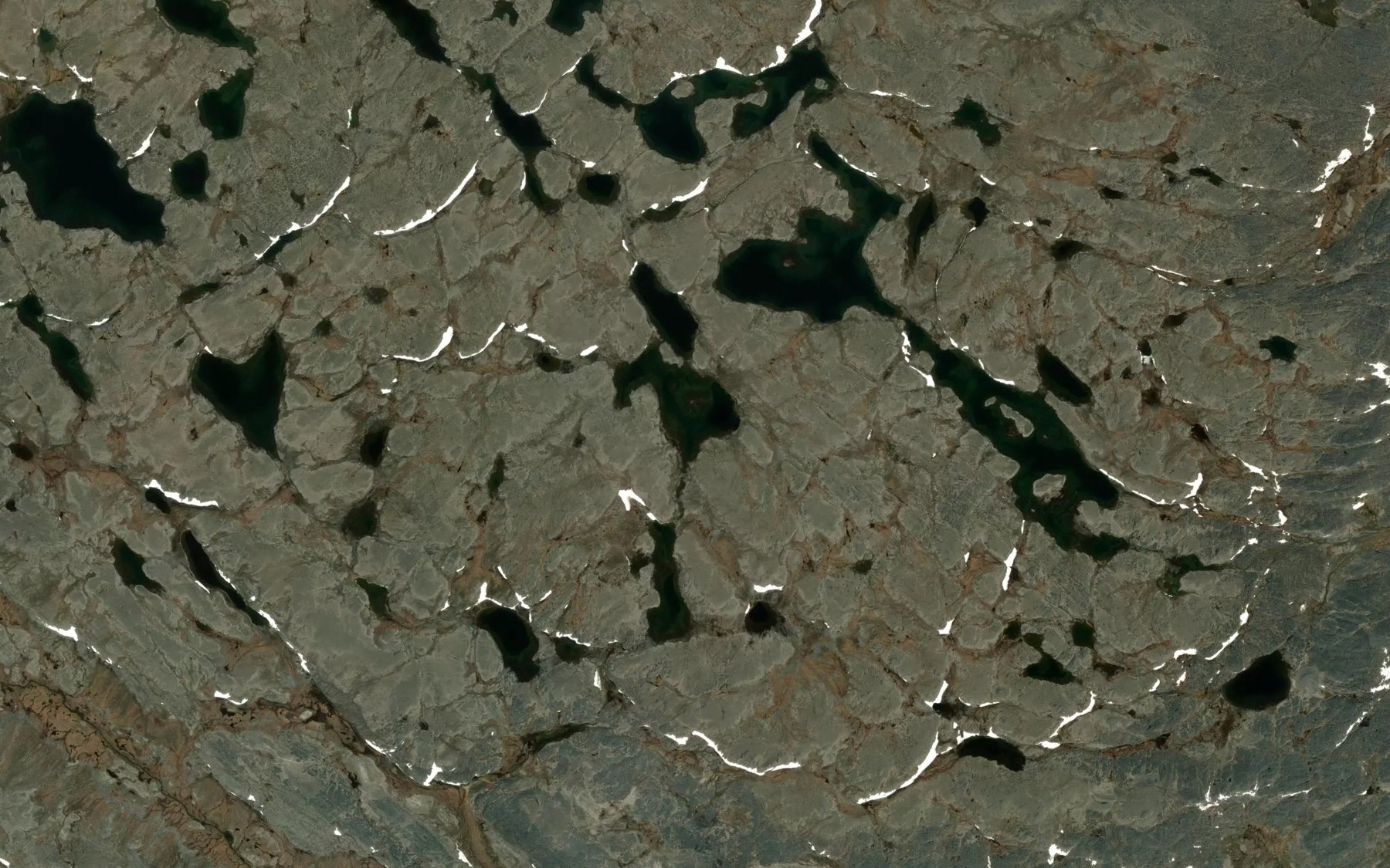 Satellite map of the Lacs Nipitaartuuk