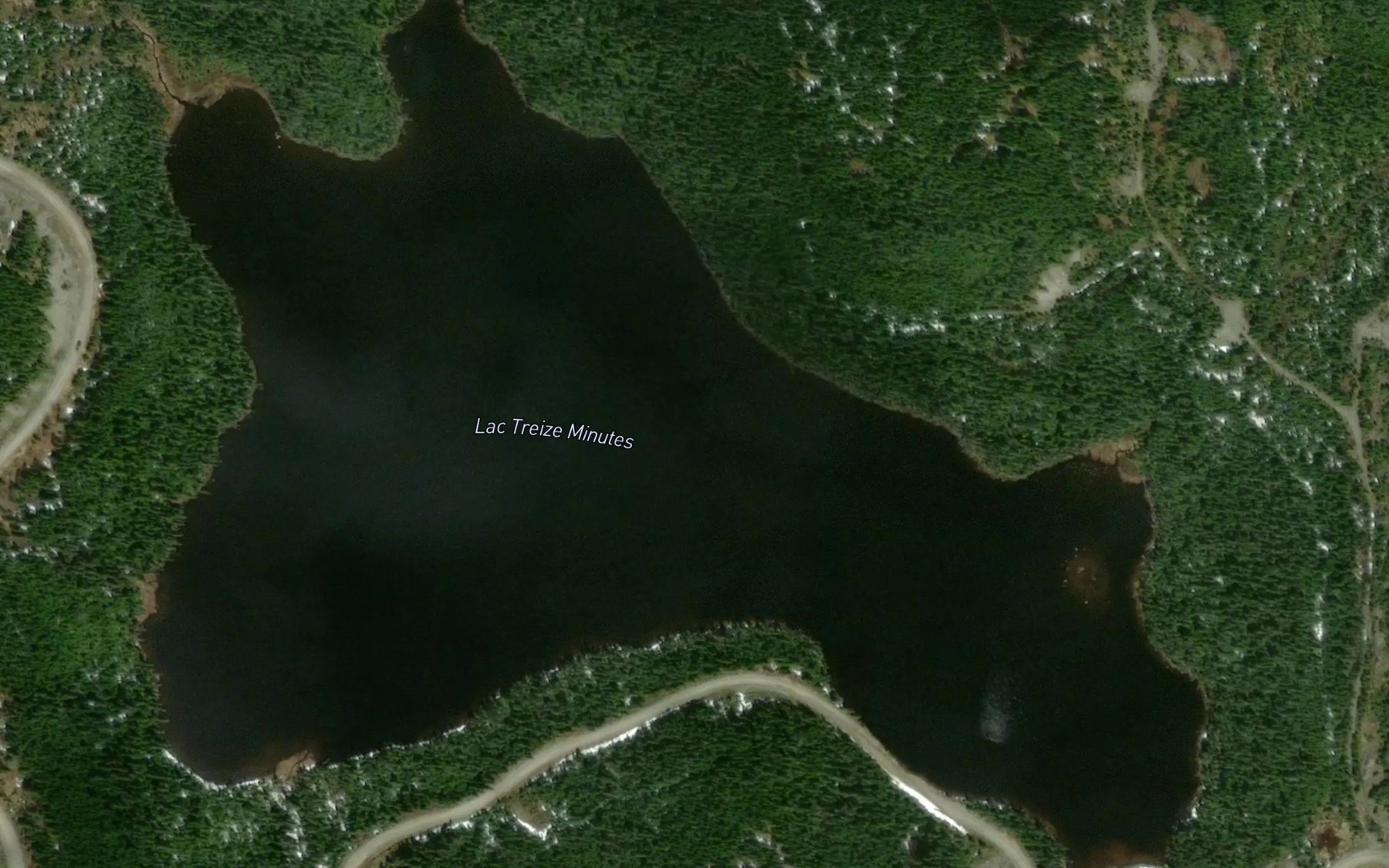 Satellite map of the Lac Treize Minutes