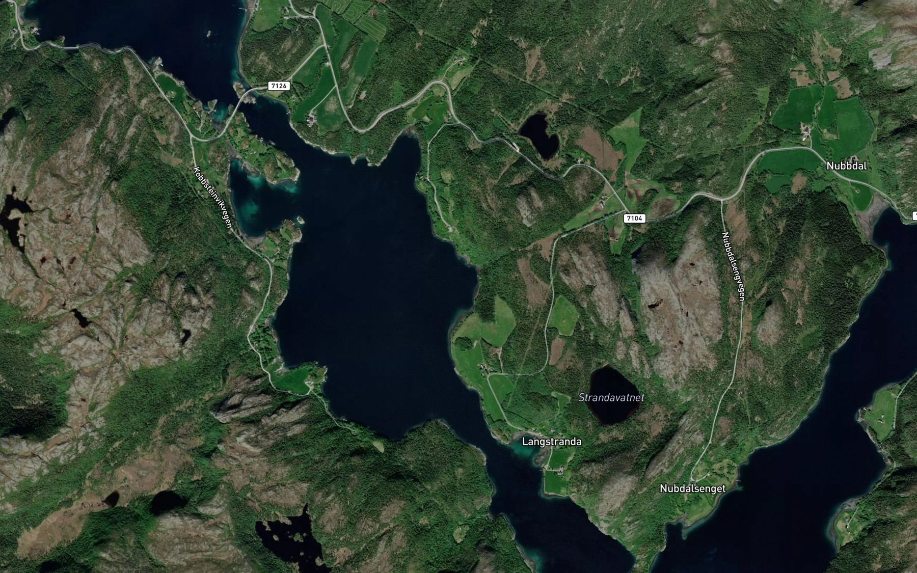 Satellite map of the Smaengdalsbukta