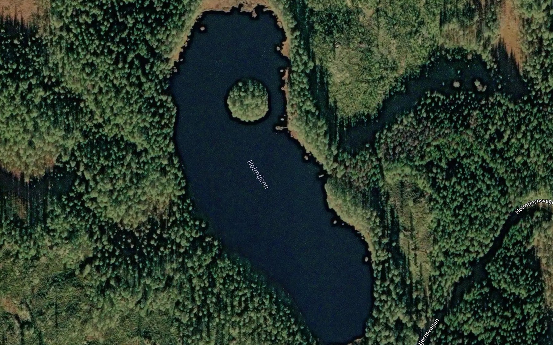 Satellite map of the Holmtjern