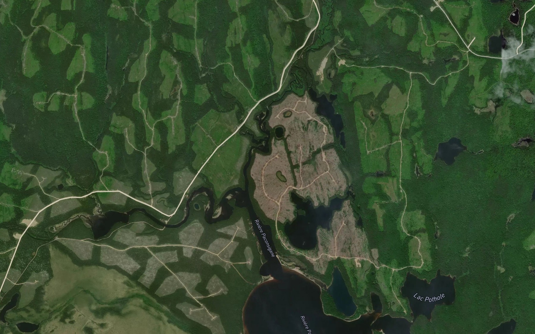 Satellite map of the Confluent Atikamekw