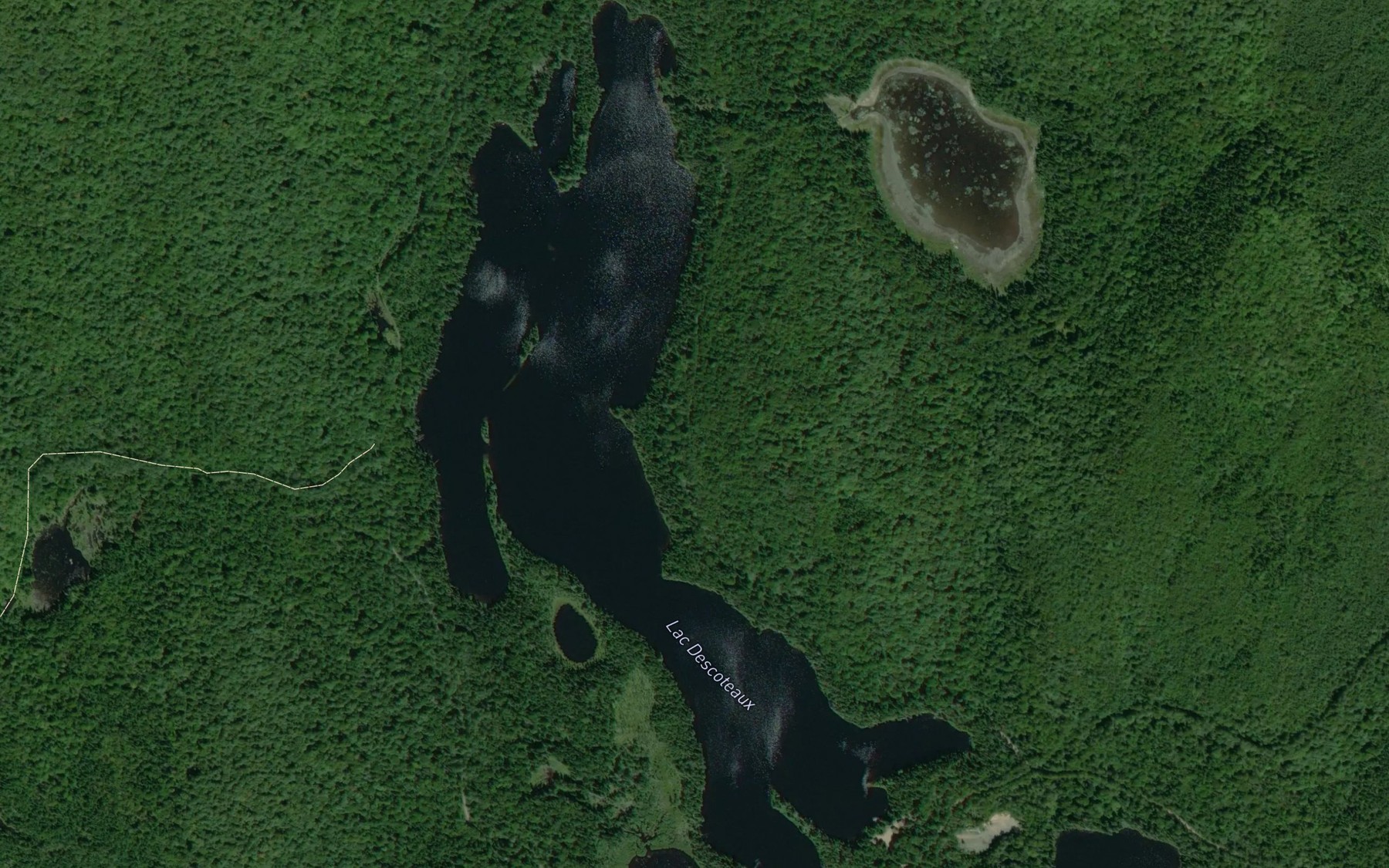 Satellite map of the Lac Descoteaux
