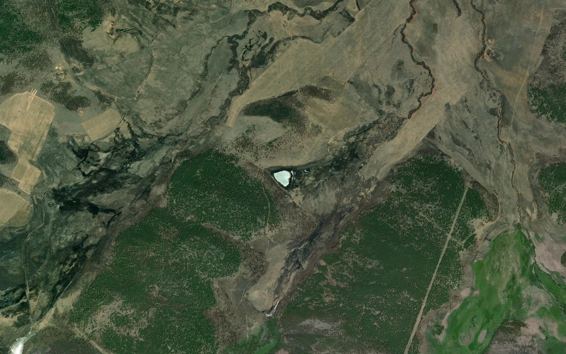 Satellite map of the Ozero Angirtuy