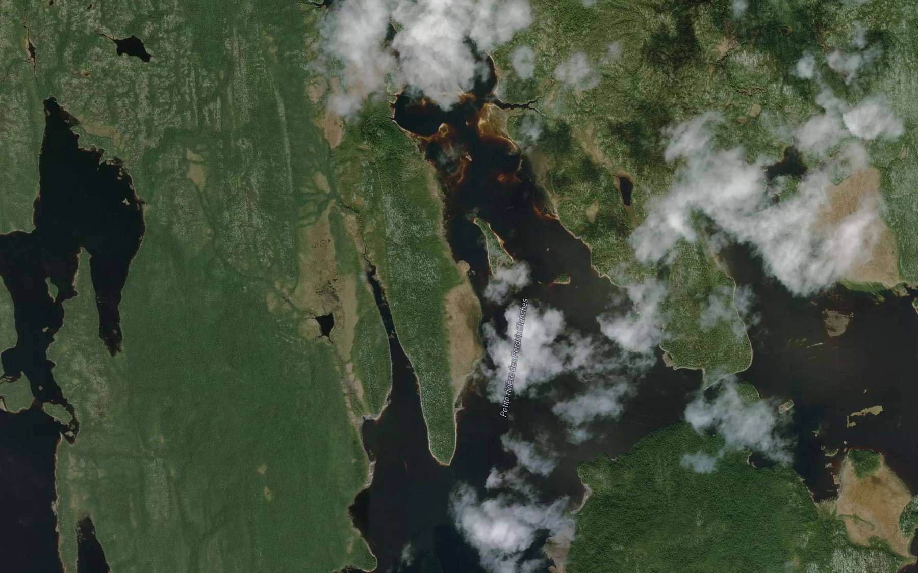 Satellite map of the Petite riviere des Perdrix Blanches