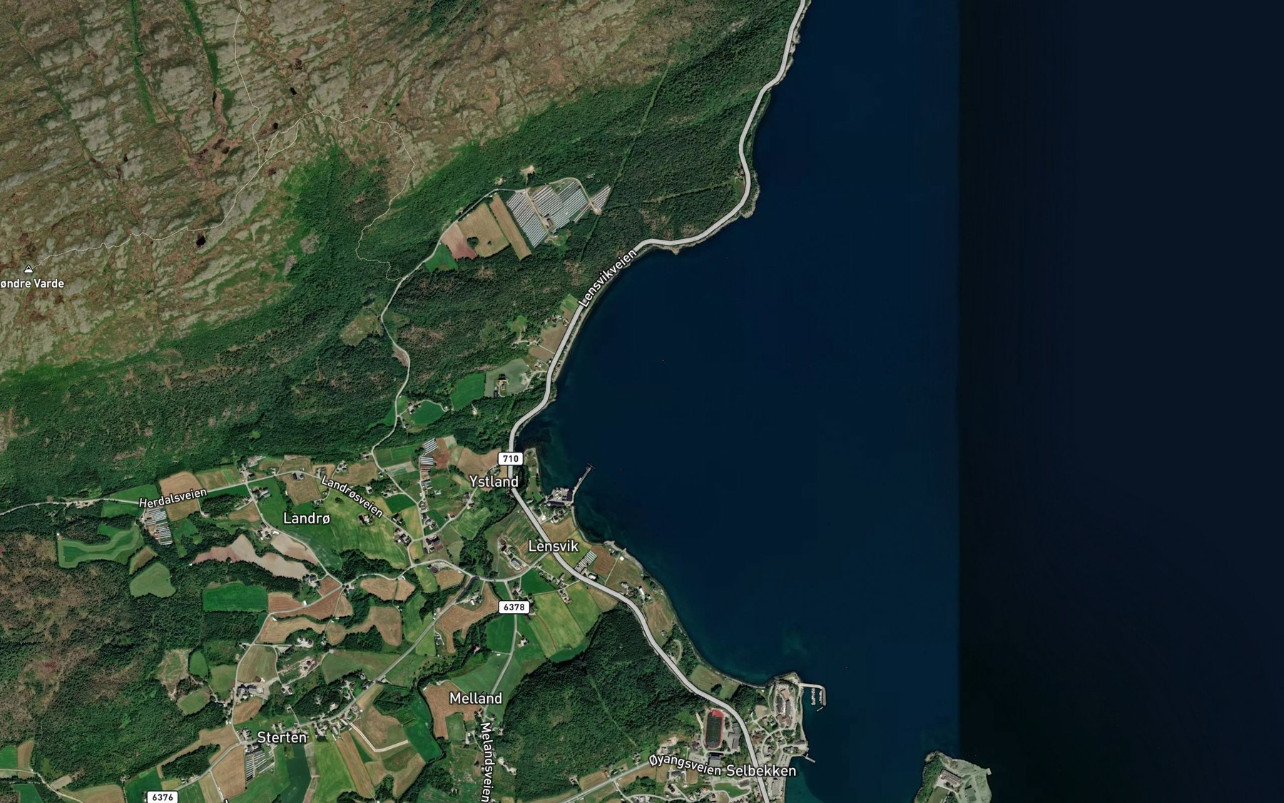 Satellite map of the Lensvikbukta