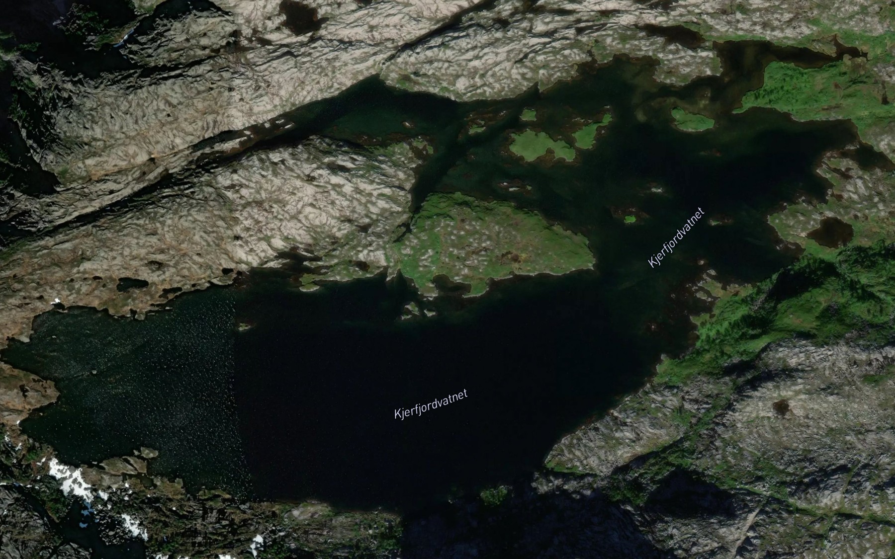 Satellite map of the Kjerfjordvatnet