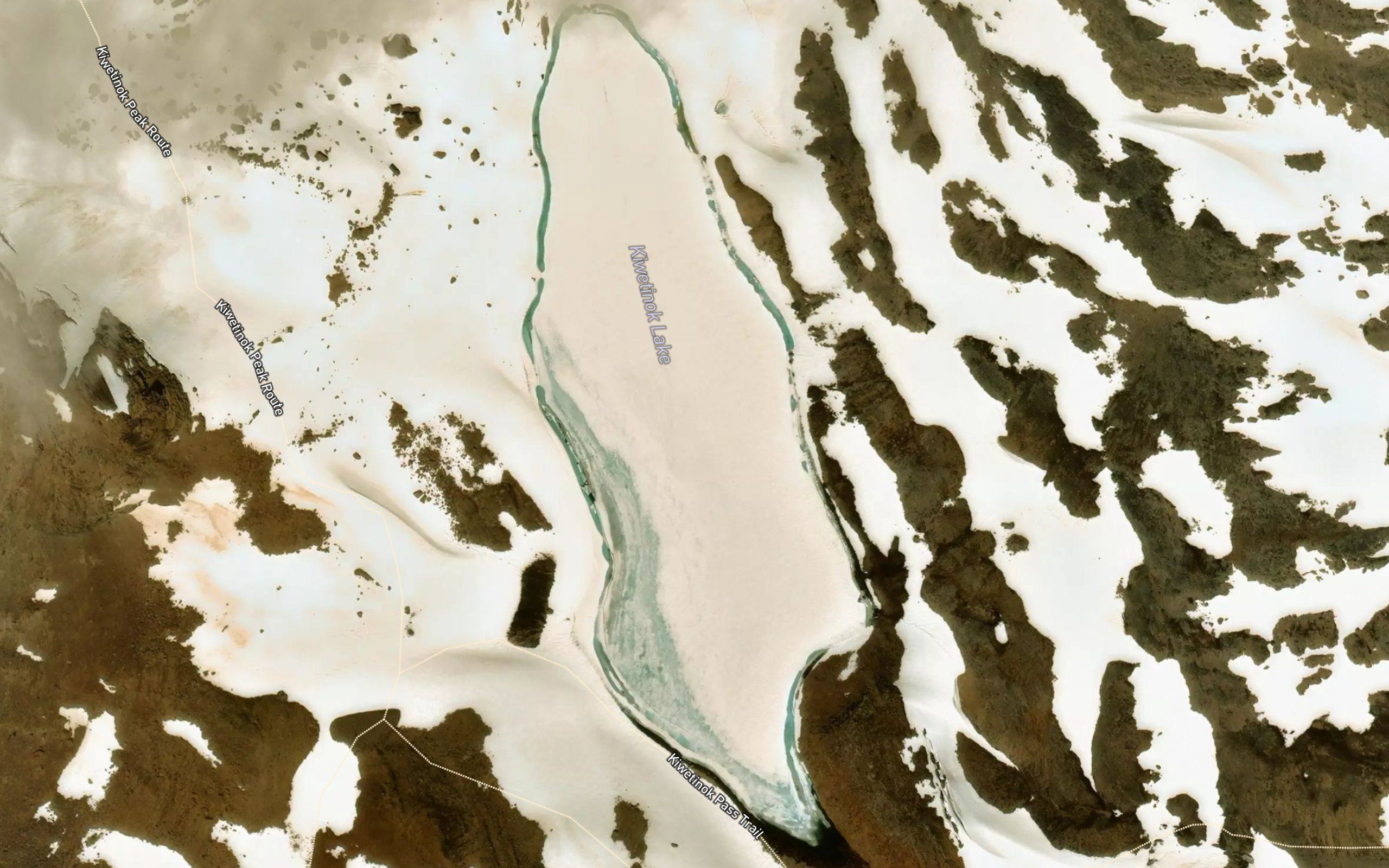 Kiwetinok Lake