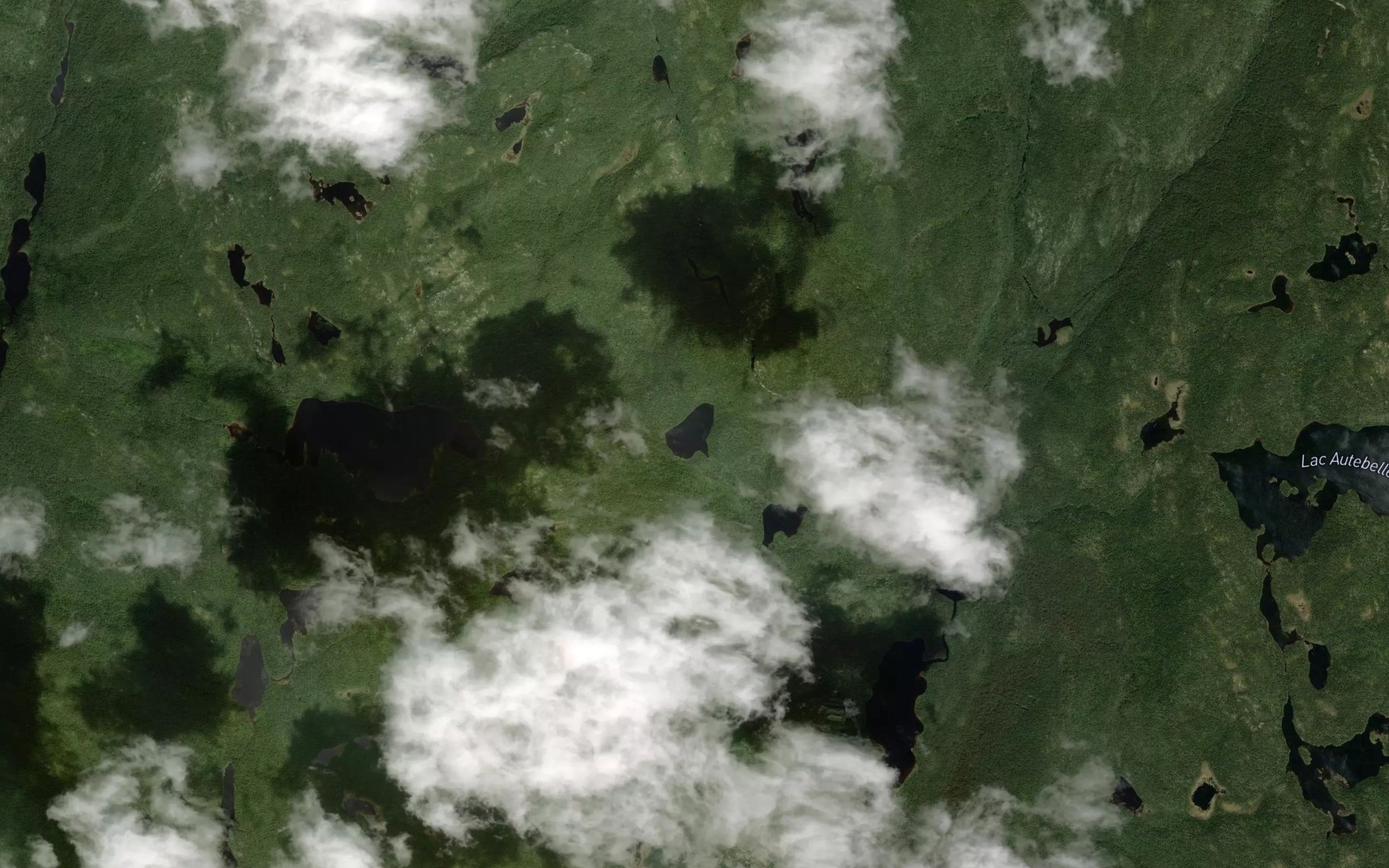 Satellite map of the Lac Guillou