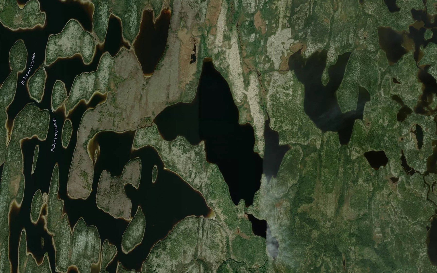 Satellite map of the Lac Uauiekamau