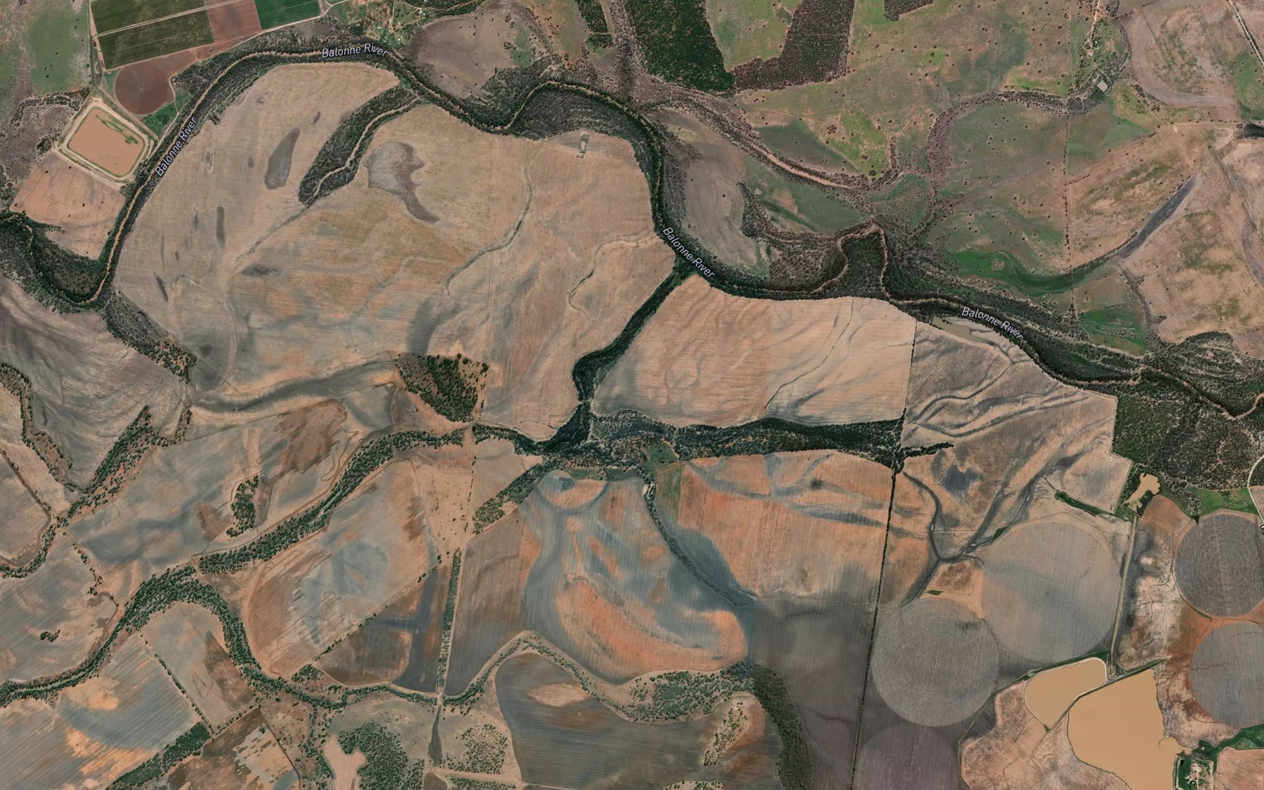 Satellite map of the Ogilvie Creek