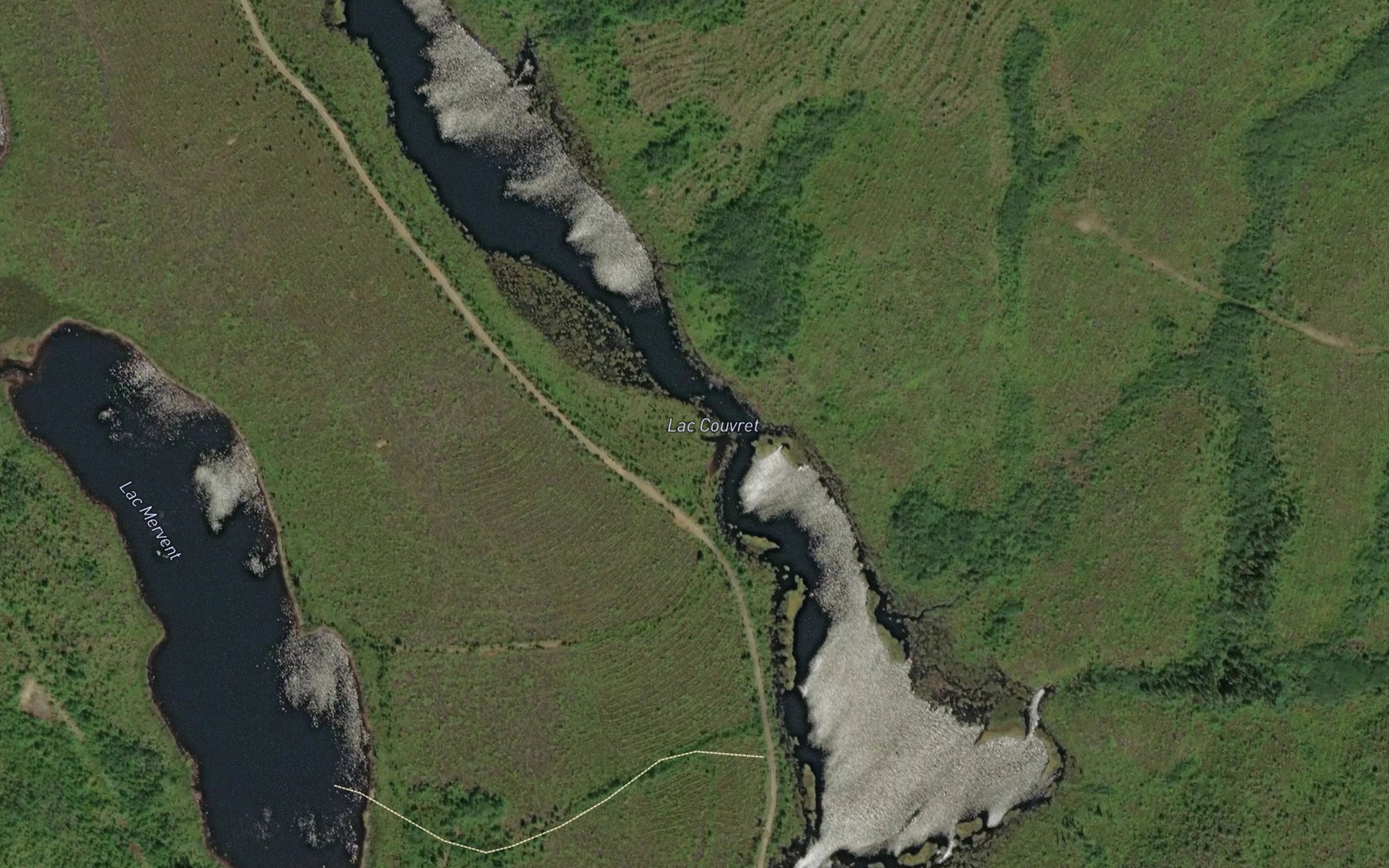 Satellite map of the Lac Couvret