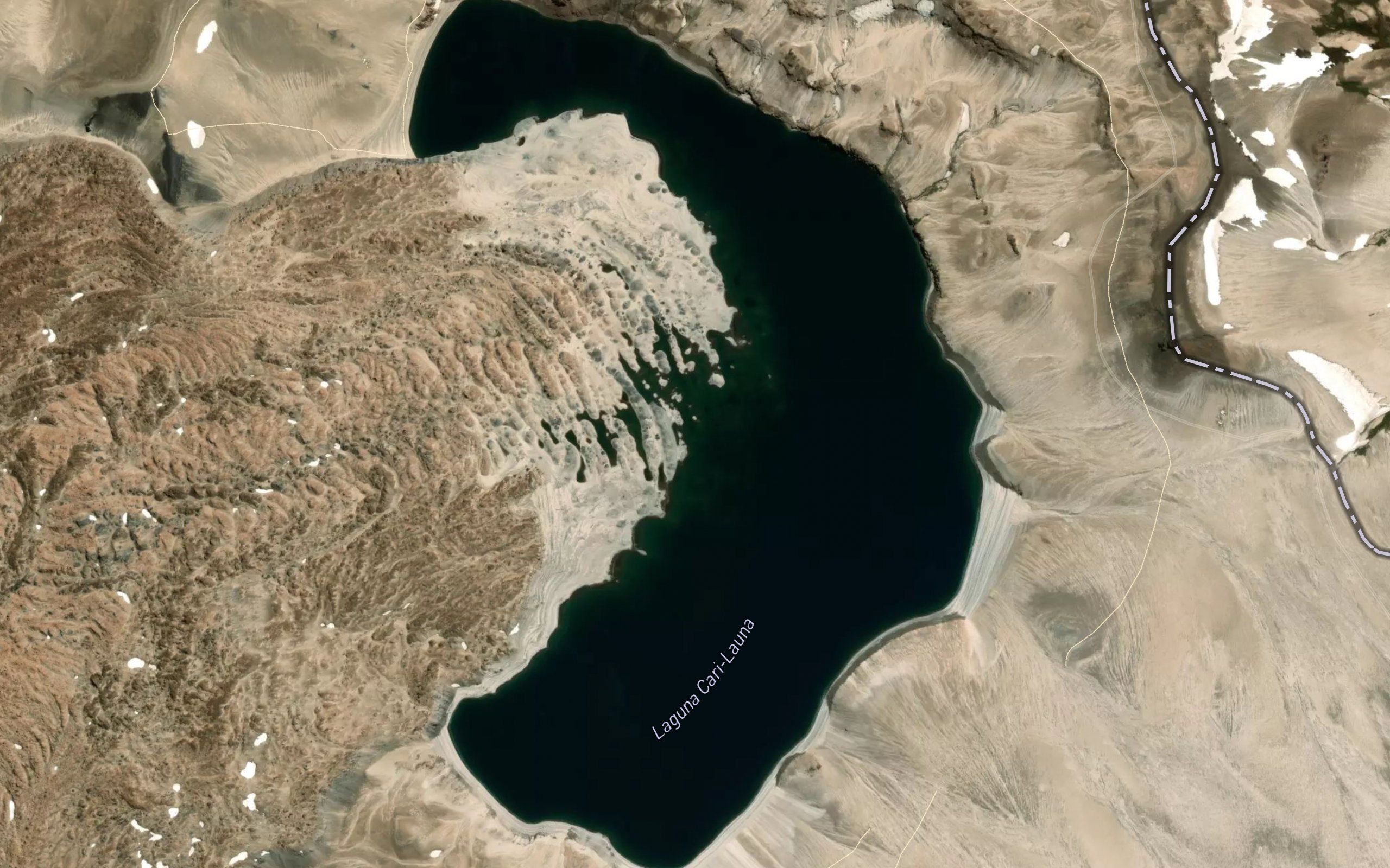 Laguna Cari Launa