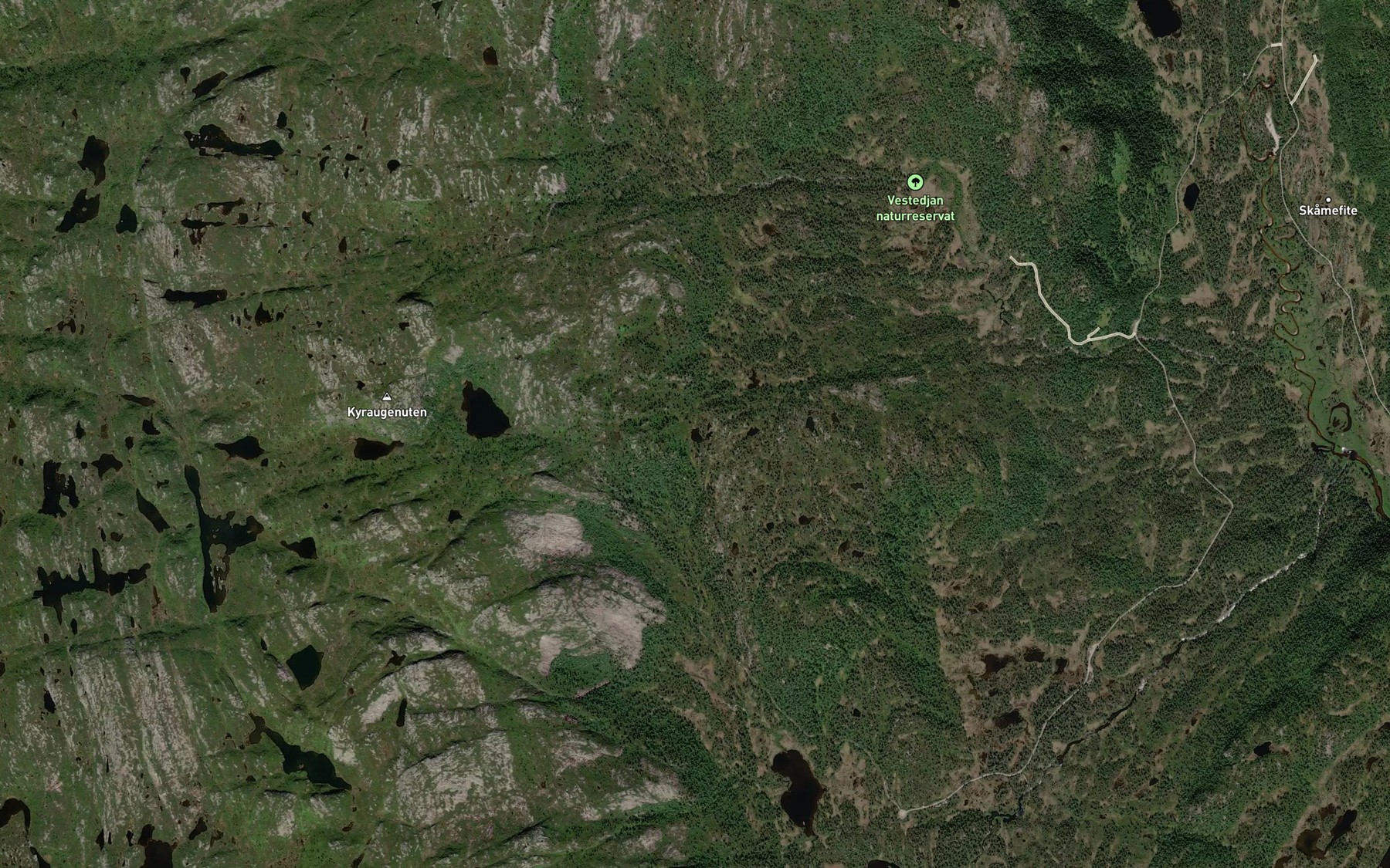 Satellite map of the Hesttjorn