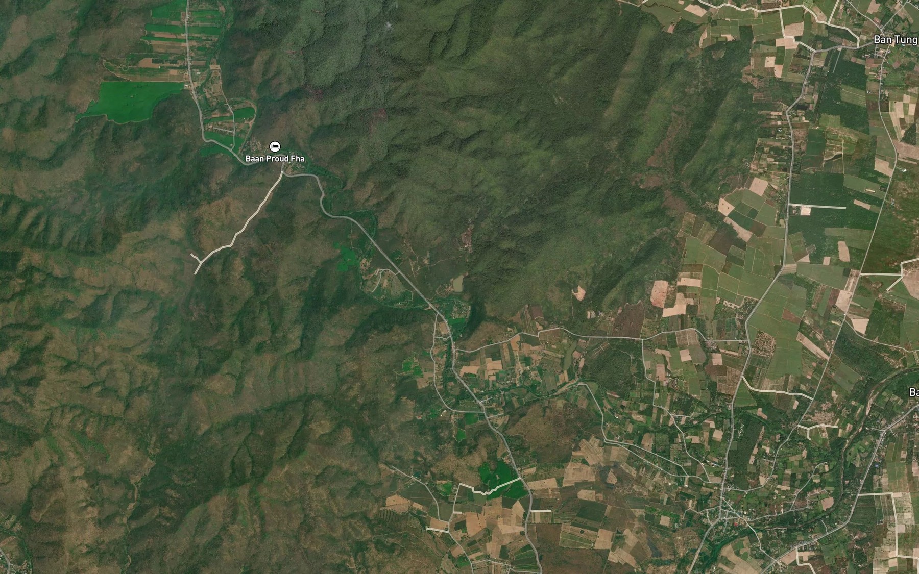 Satellite map of the Ang Kep Nam Ban Wang Som Poi