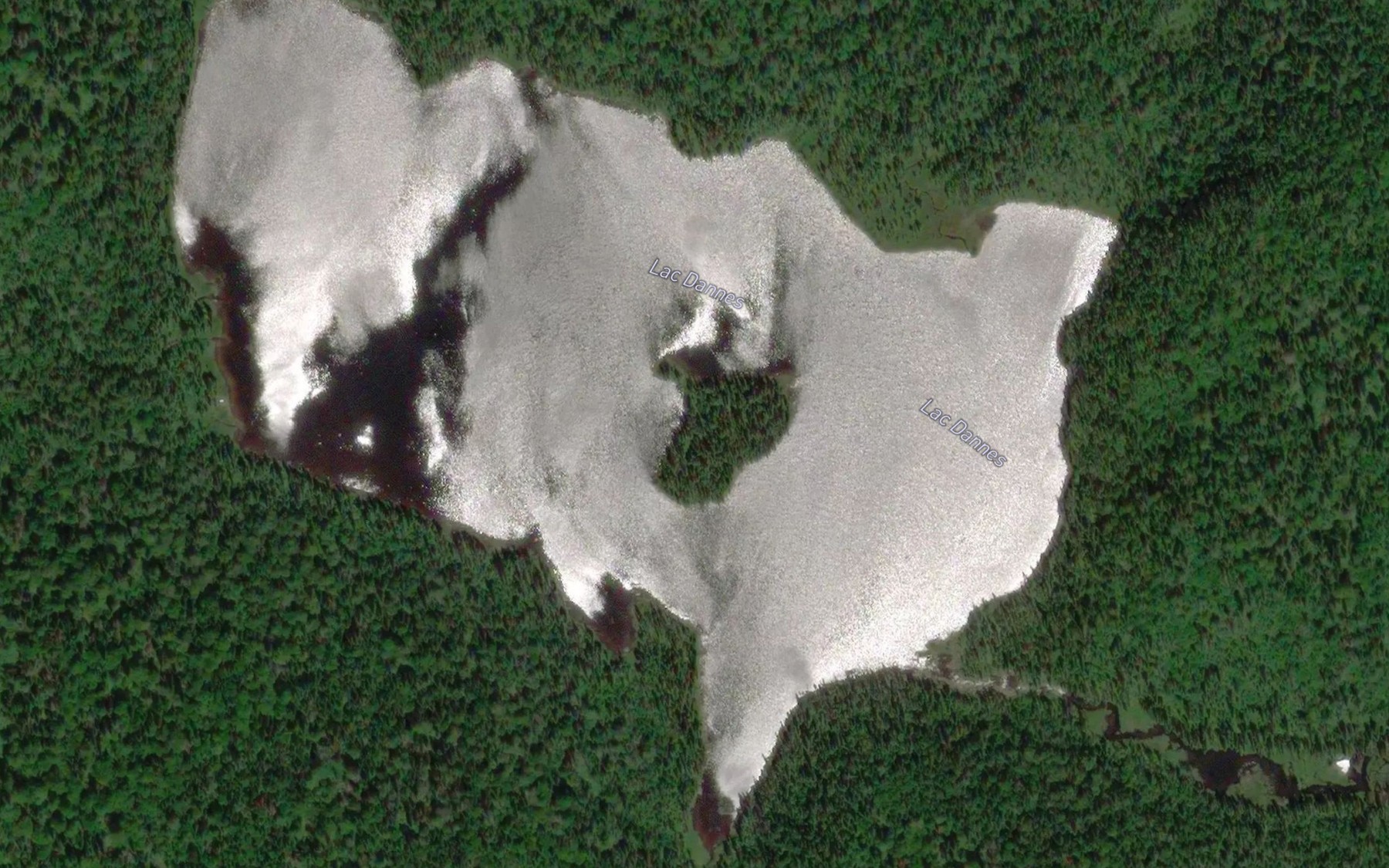 Satellite map of the Lac Dannes