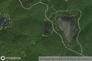 Petit lac a la Roche