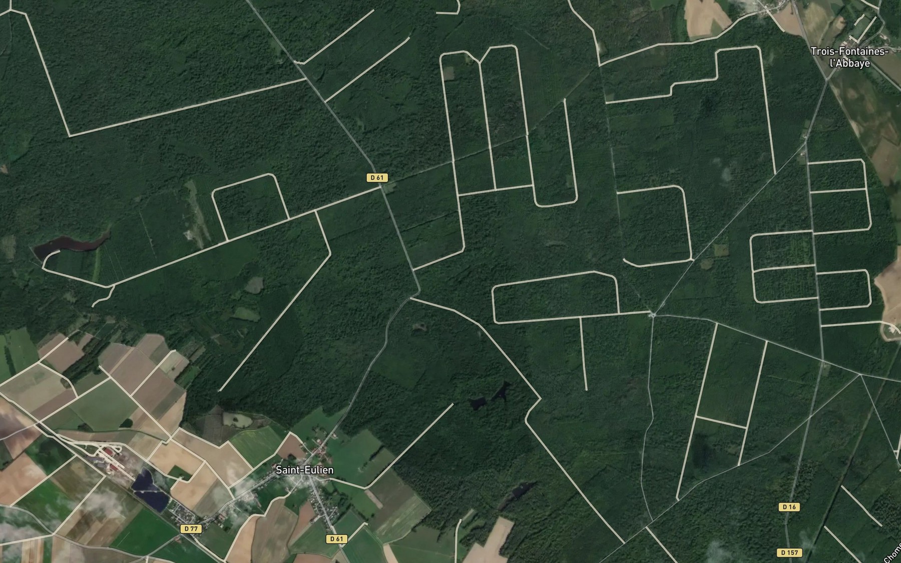 Satellite map of the Etang de Gelenaux