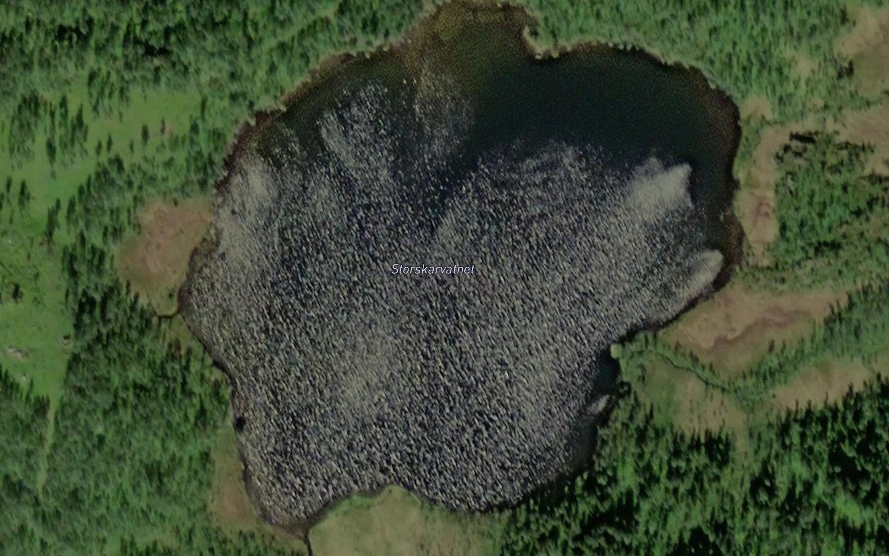 Satellite map of the Storskarvatnet