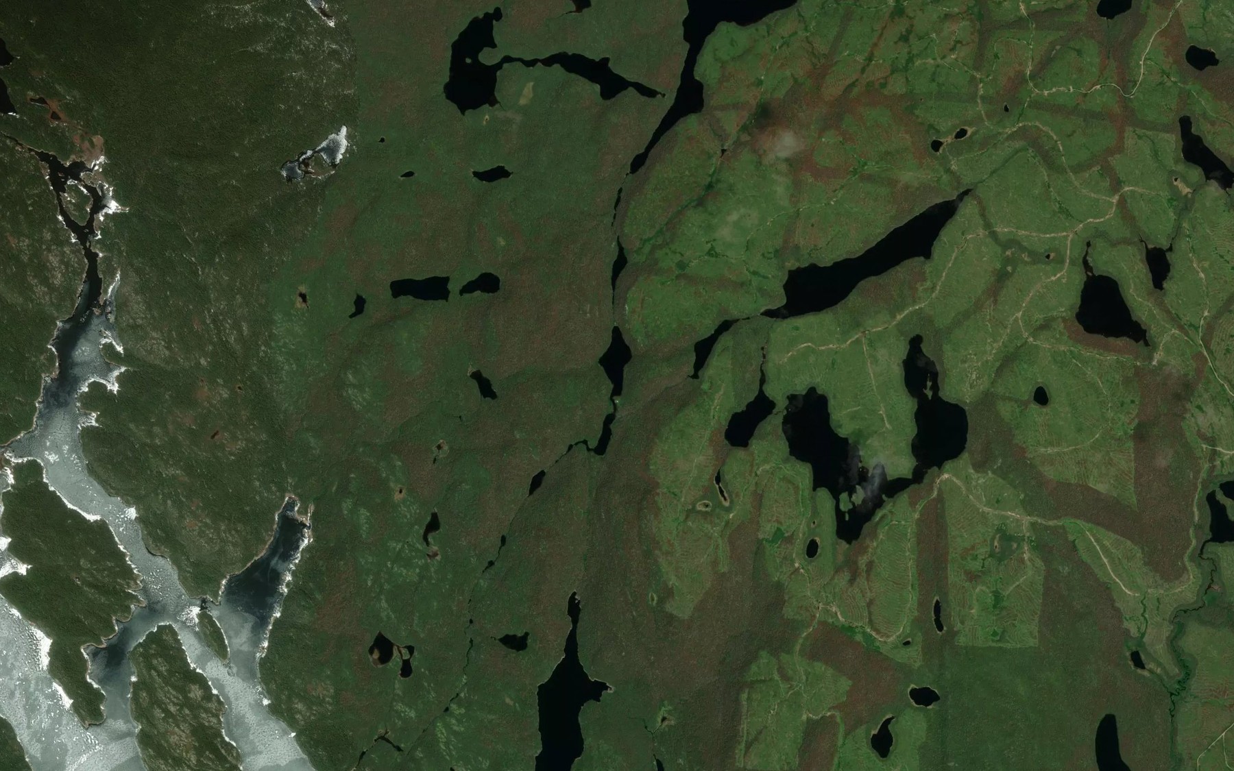 Satellite map of the Lac de la Lisse